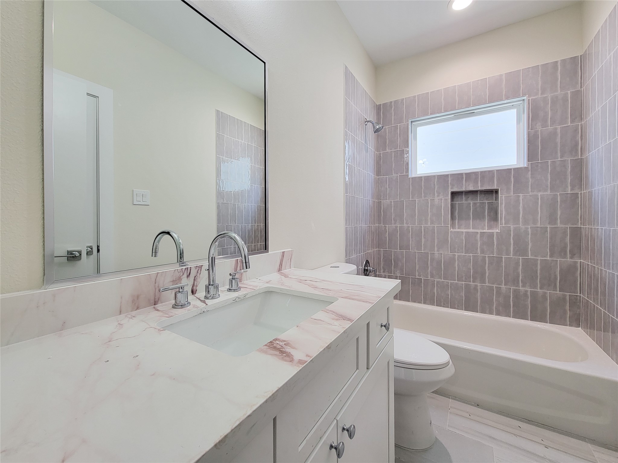 5931 Beall Street B Property Photo 25