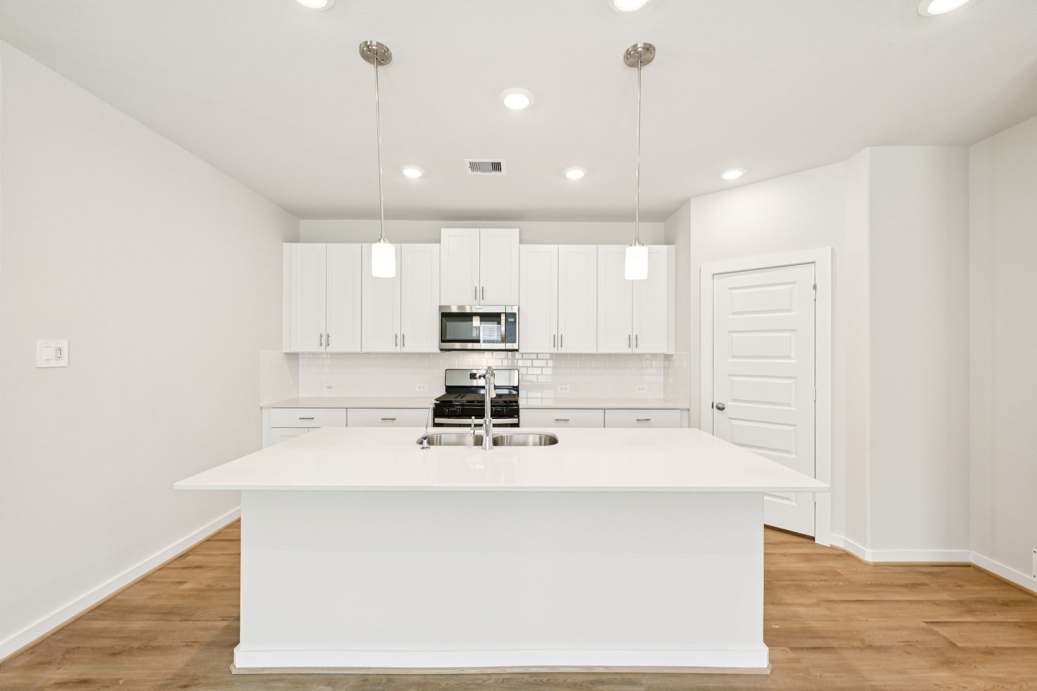 18475 Landing Meadows Lane Property Photo 6