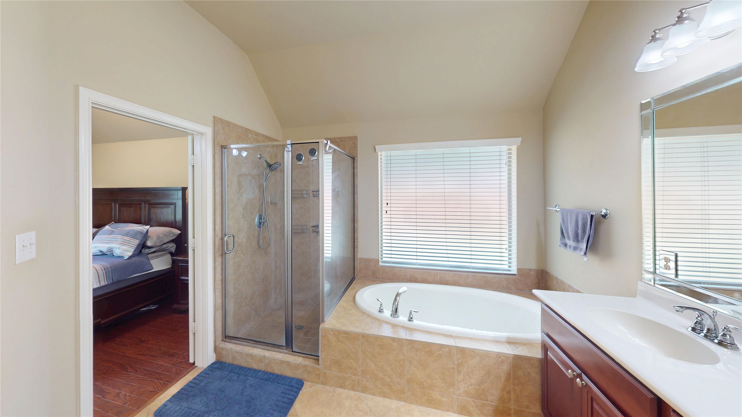 13702 Turn Point Court Property Photo 20