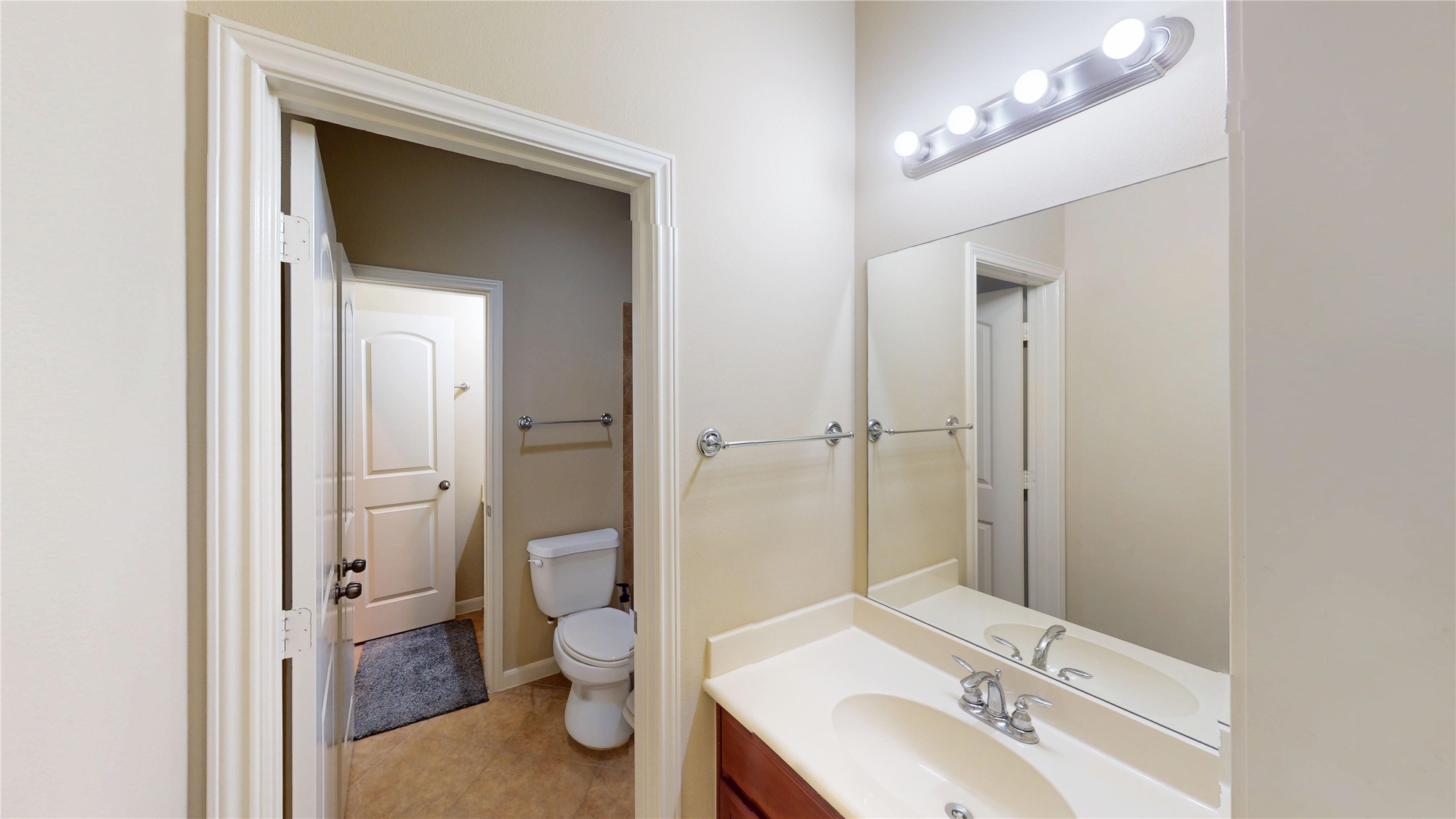13702 Turn Point Court Property Photo 22