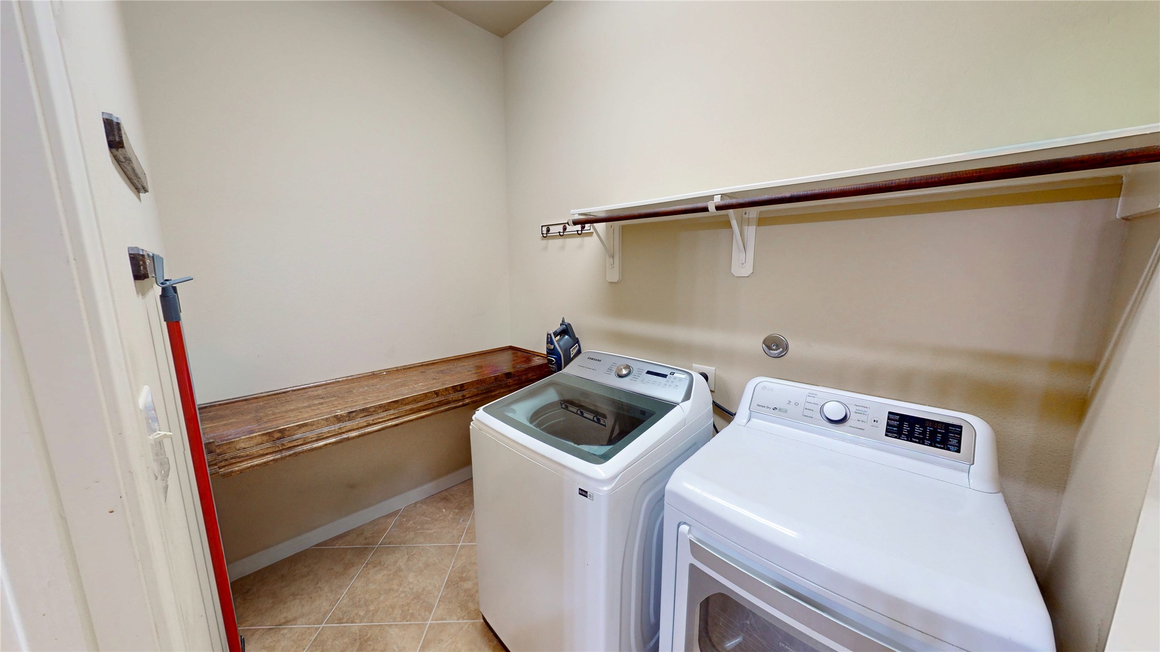 13702 Turn Point Court Property Photo 28
