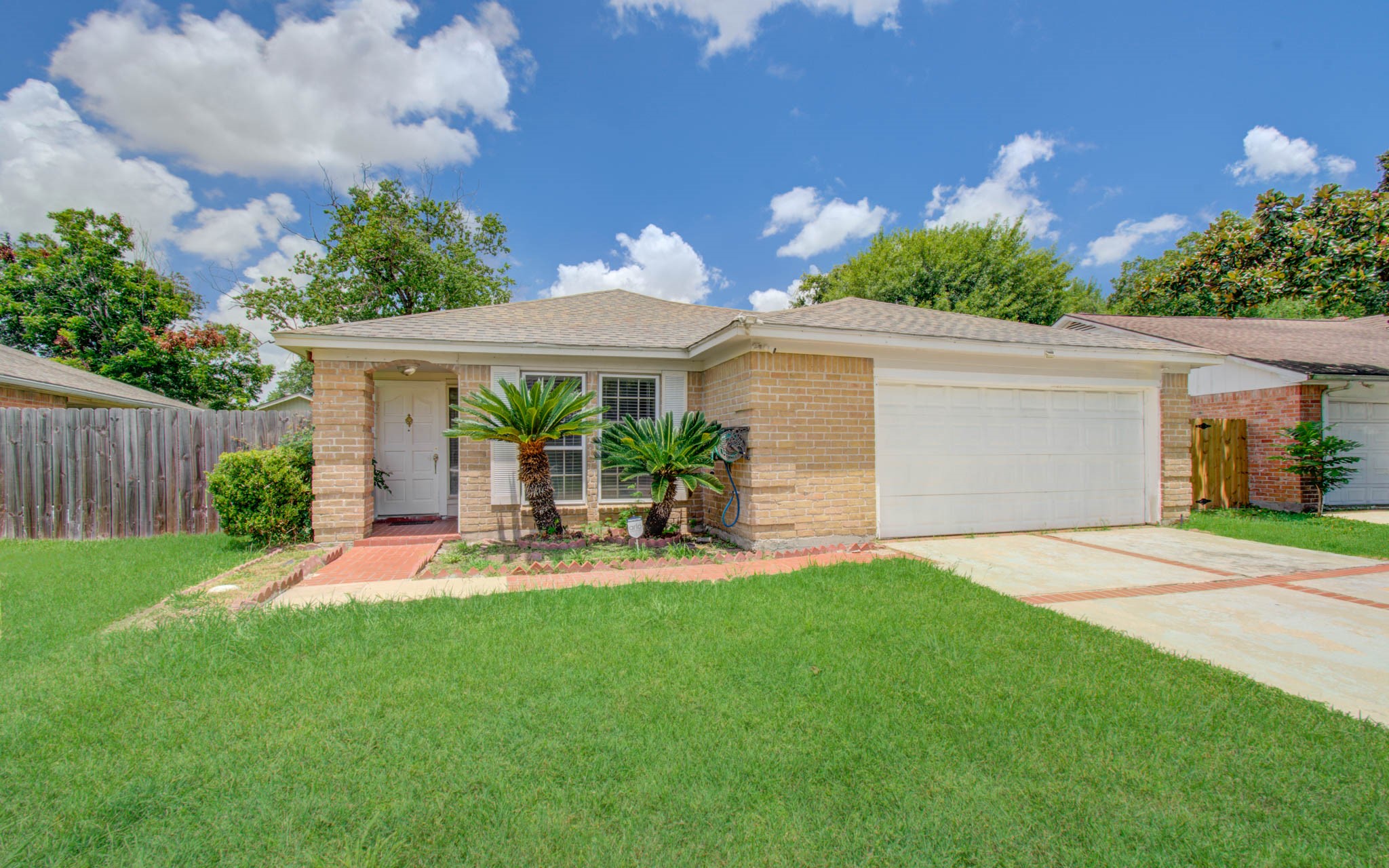 10606 Beckfield Drive Property Photo 2