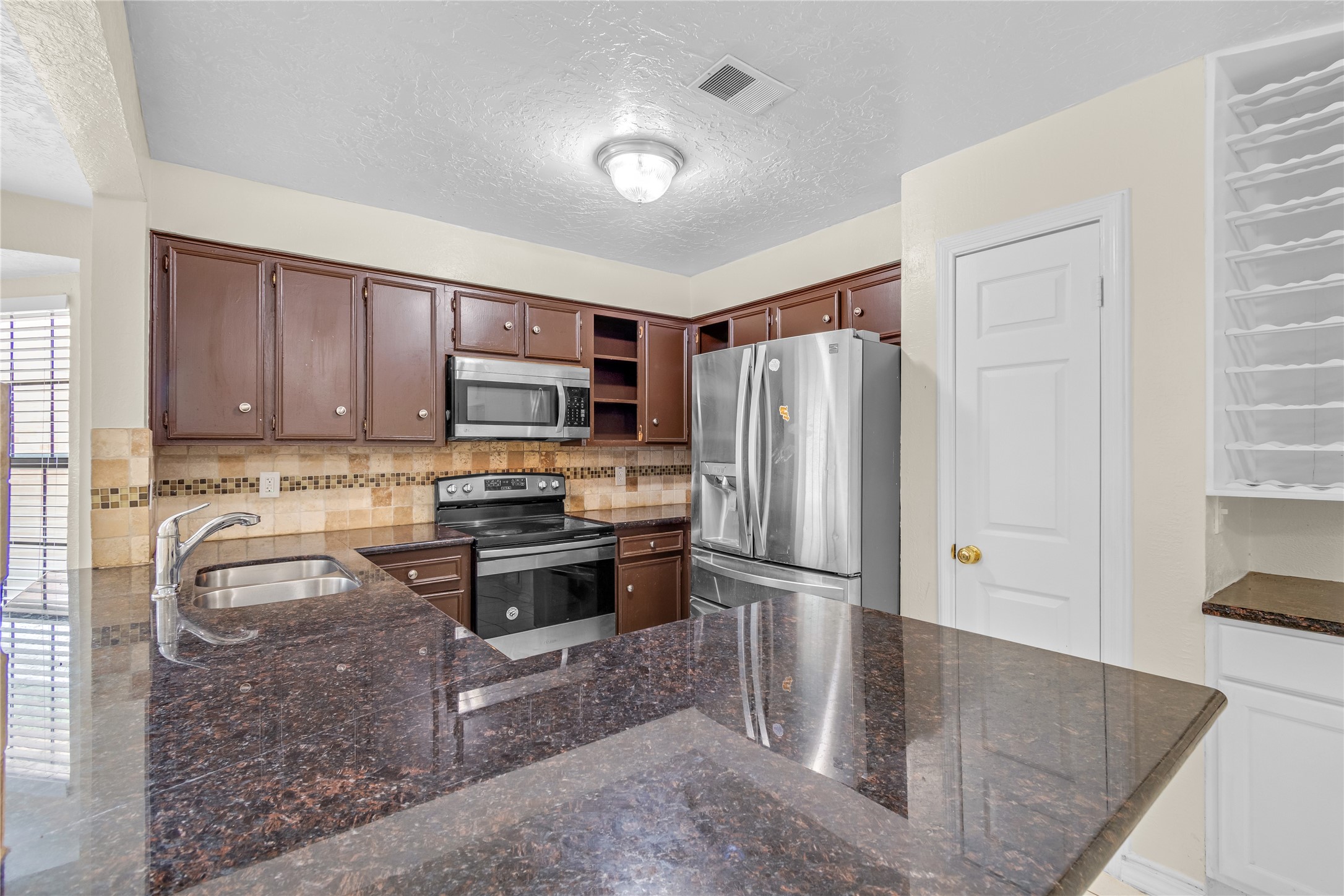 10606 Beckfield Drive Property Photo 25