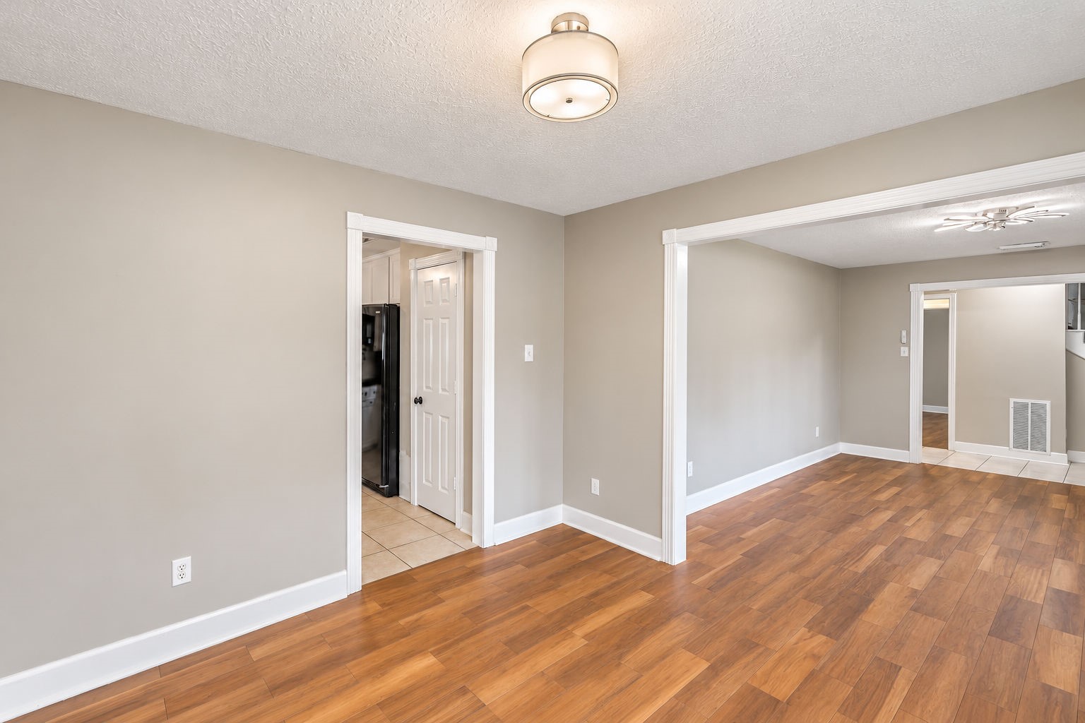7411 Bairnsdale Lane Property Photo 10