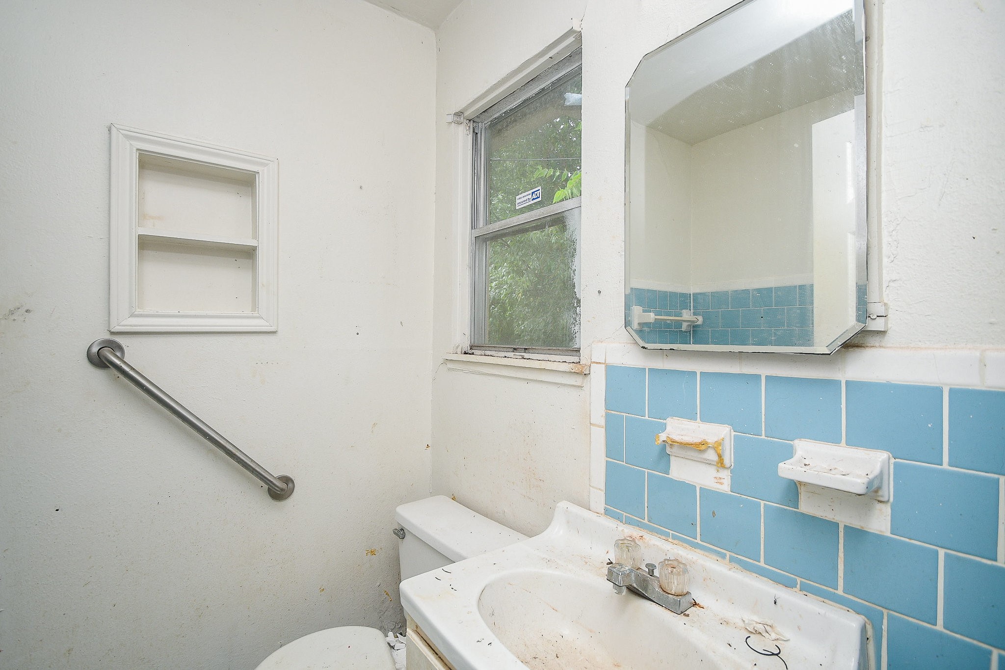 4231 S Acres Drive Property Photo 23