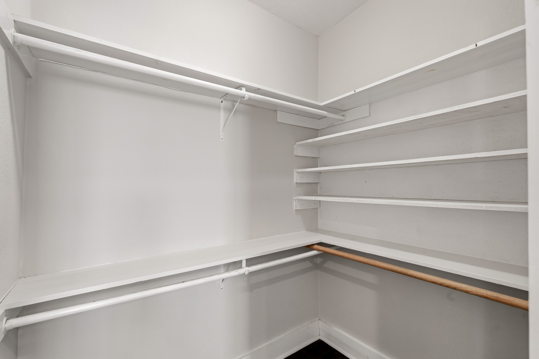 1011 Sealy Street Property Photo 17