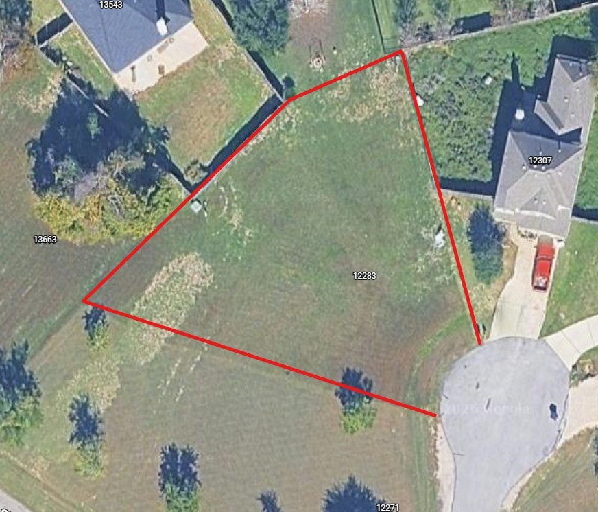 12283 View Circle Property Photo 4