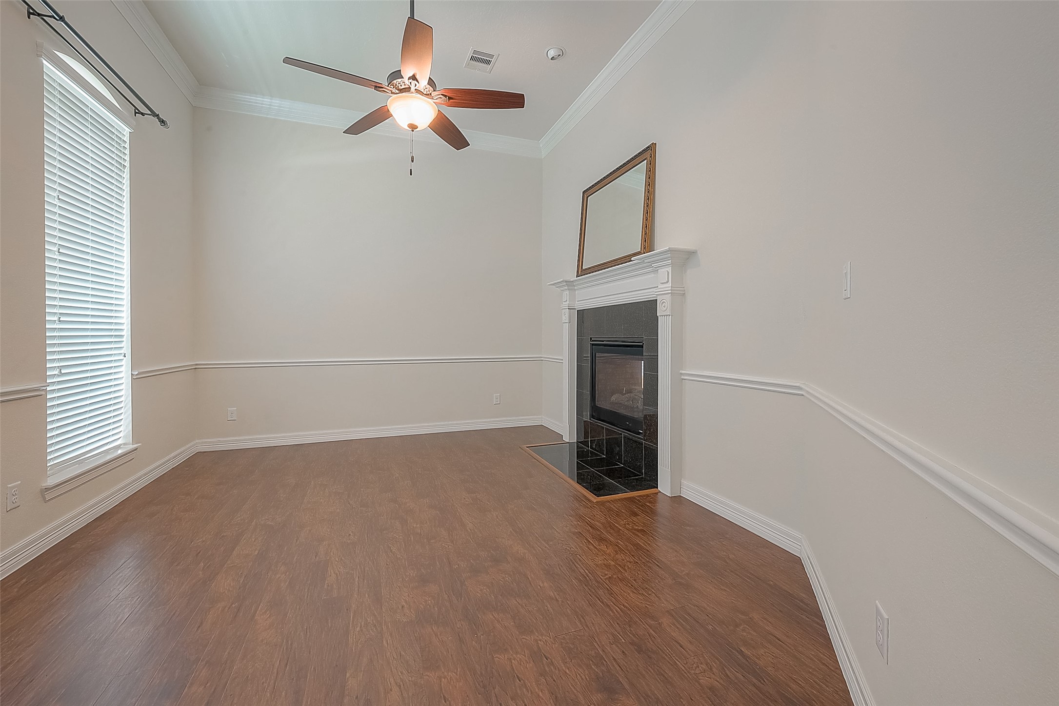 7915 Sleepy Rose Court Property Photo 8