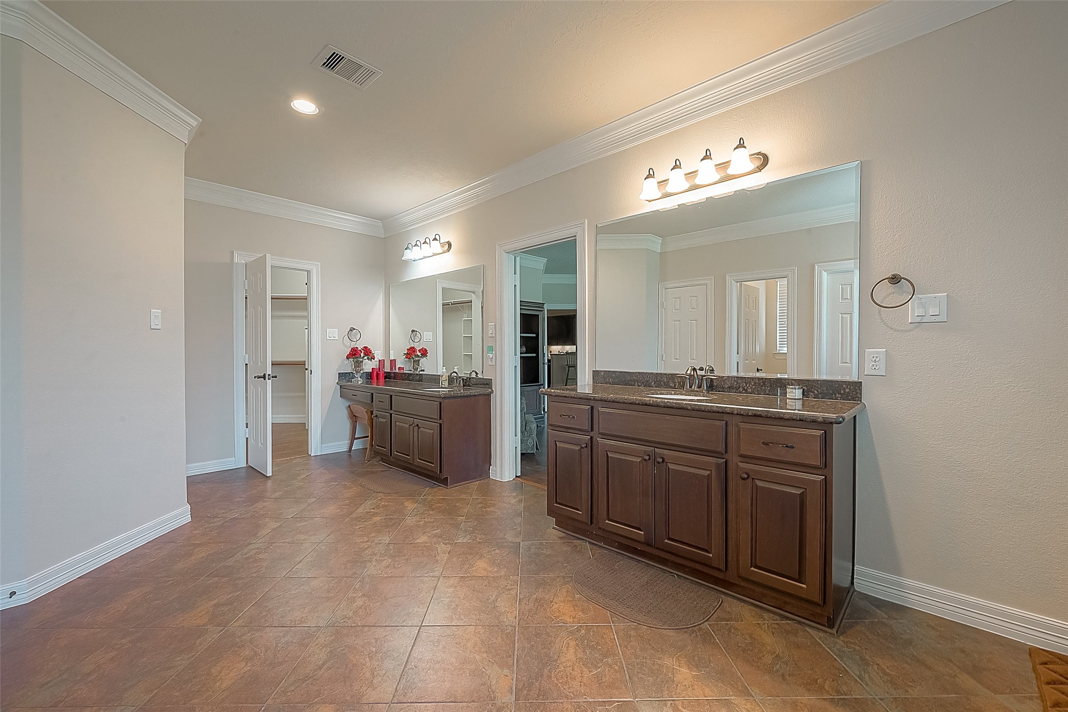 7915 Sleepy Rose Court Property Photo 29