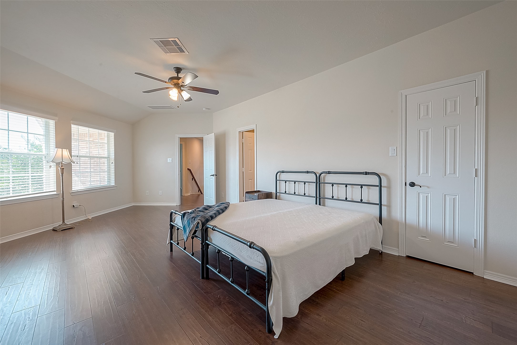 7915 Sleepy Rose Court Property Photo 36