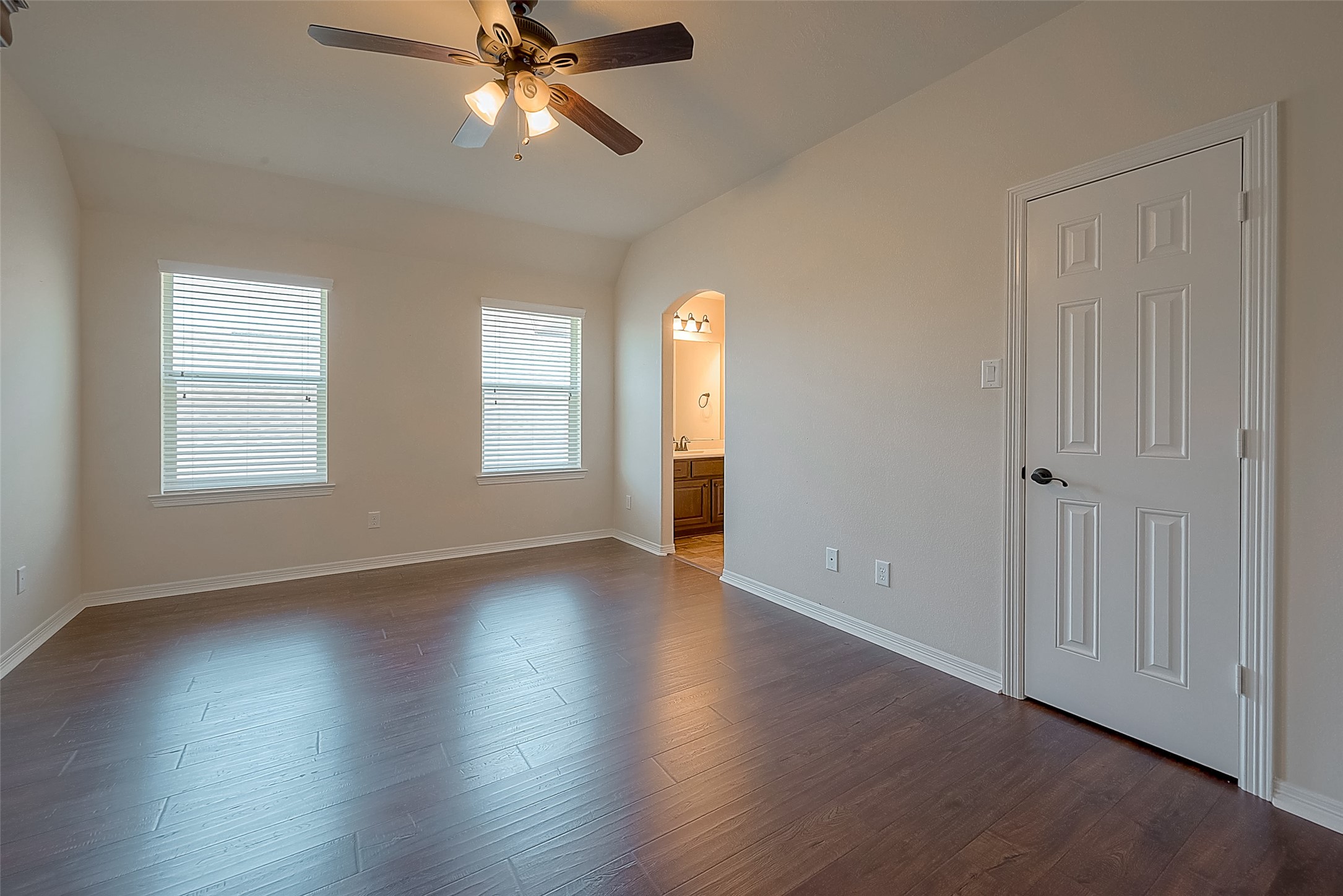 7915 Sleepy Rose Court Property Photo 38