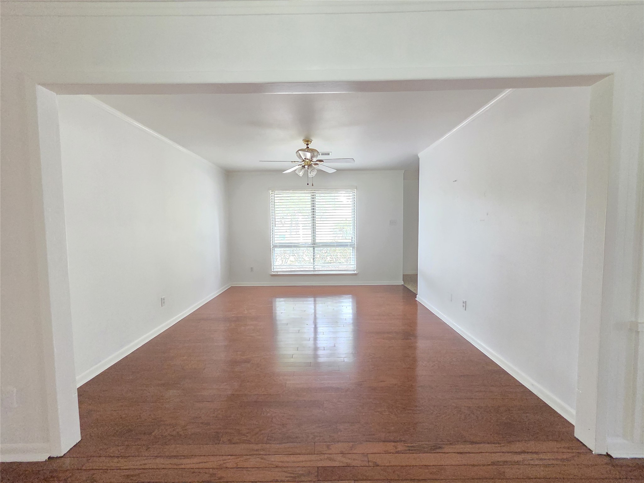 9754 Ebb Street Property Photo 7