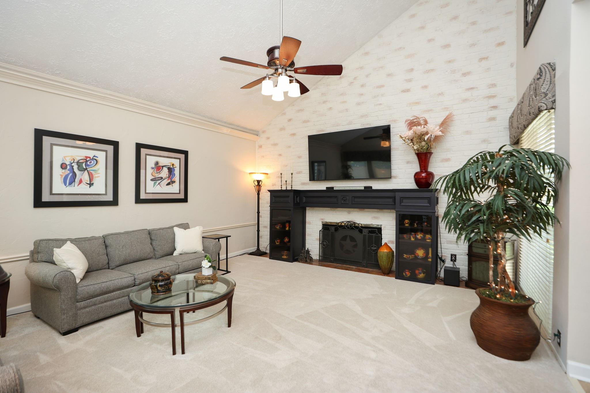 7114 Willow Bridge Circle Property Photo 5