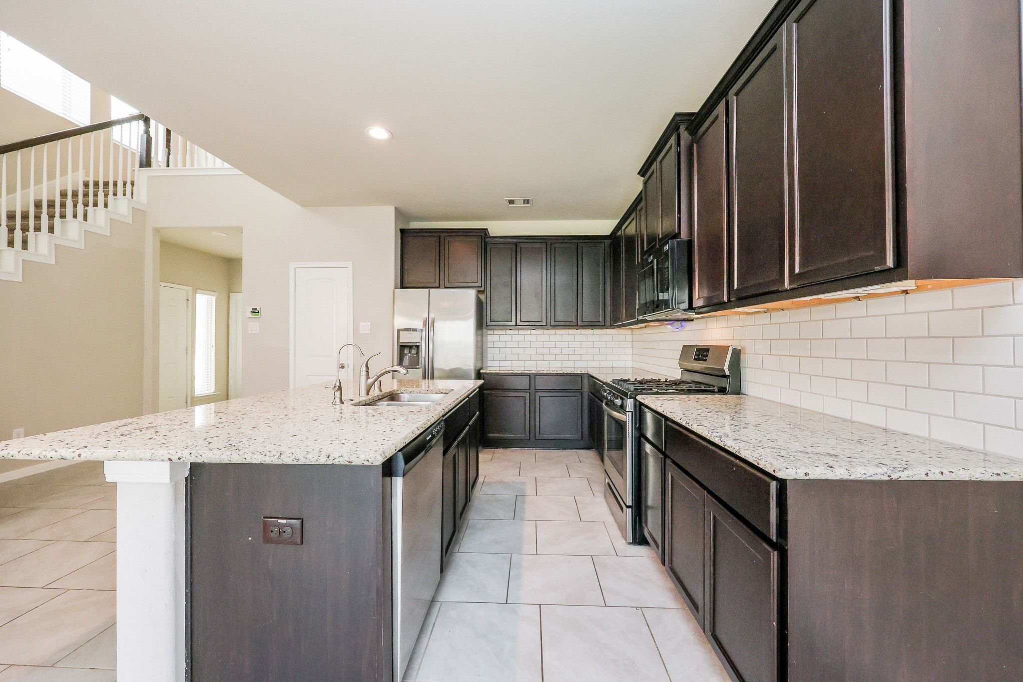 3418 Harvest Meadow Lane Property Photo 3
