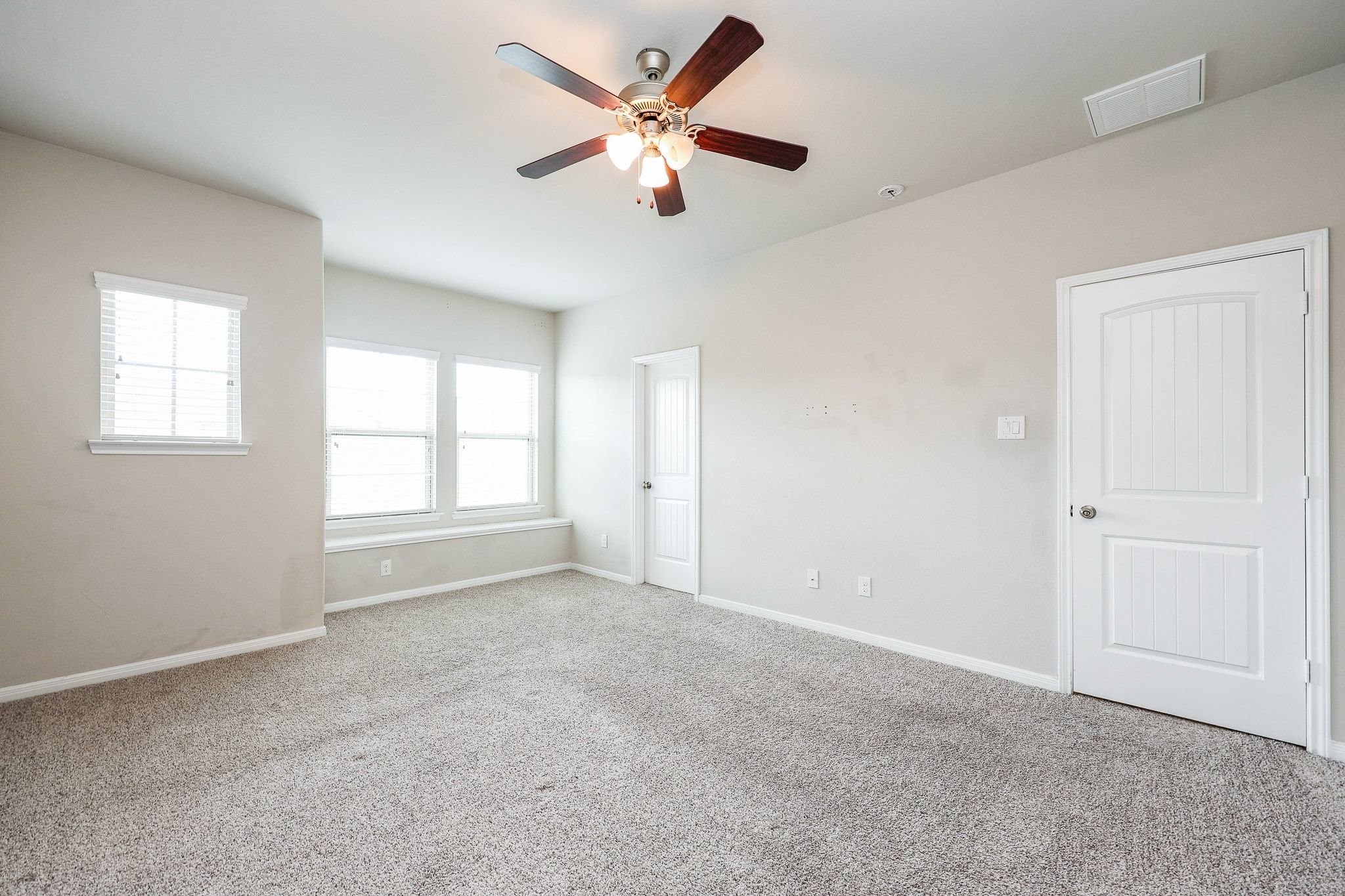 3418 Harvest Meadow Lane Property Photo 10