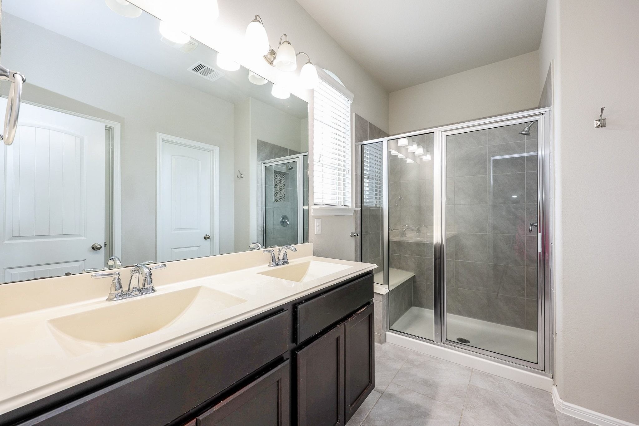 3418 Harvest Meadow Lane Property Photo 11