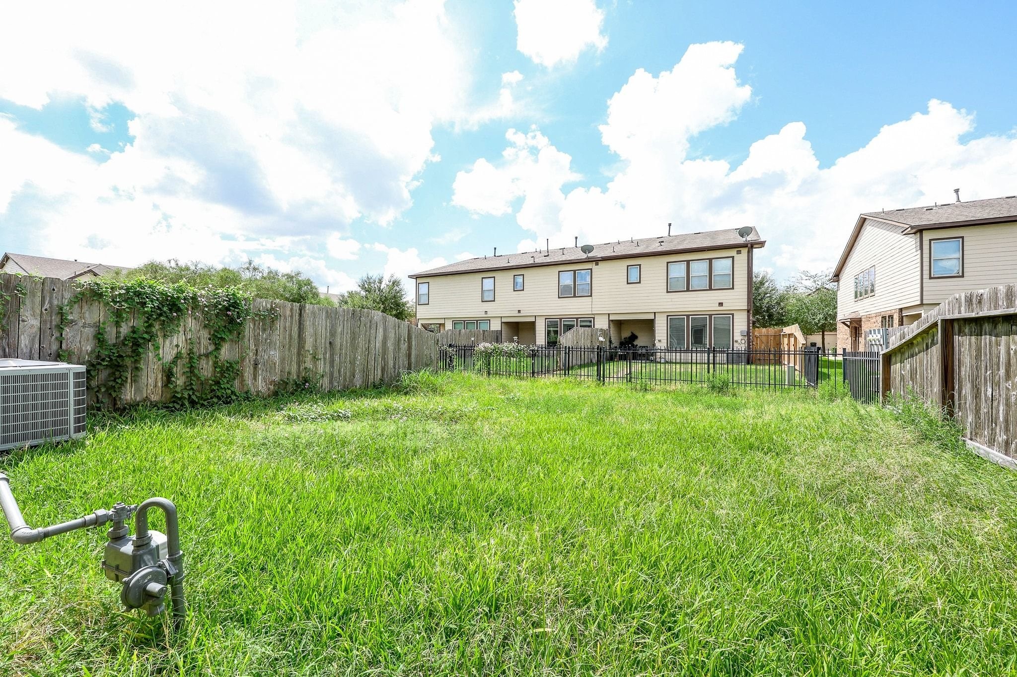 3418 Harvest Meadow Lane Property Photo 20