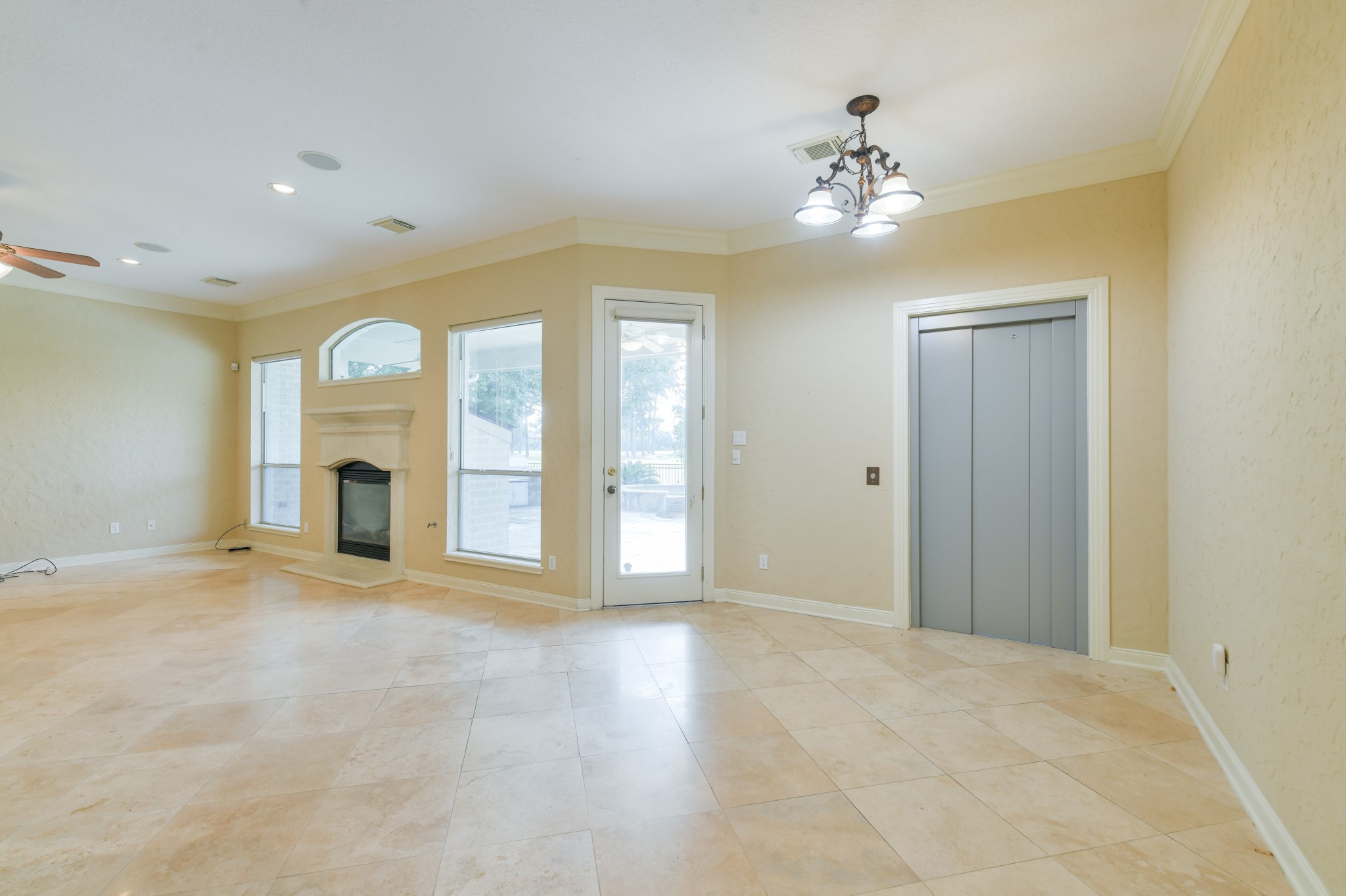 14623 Logan Falls Lane Property Photo 10