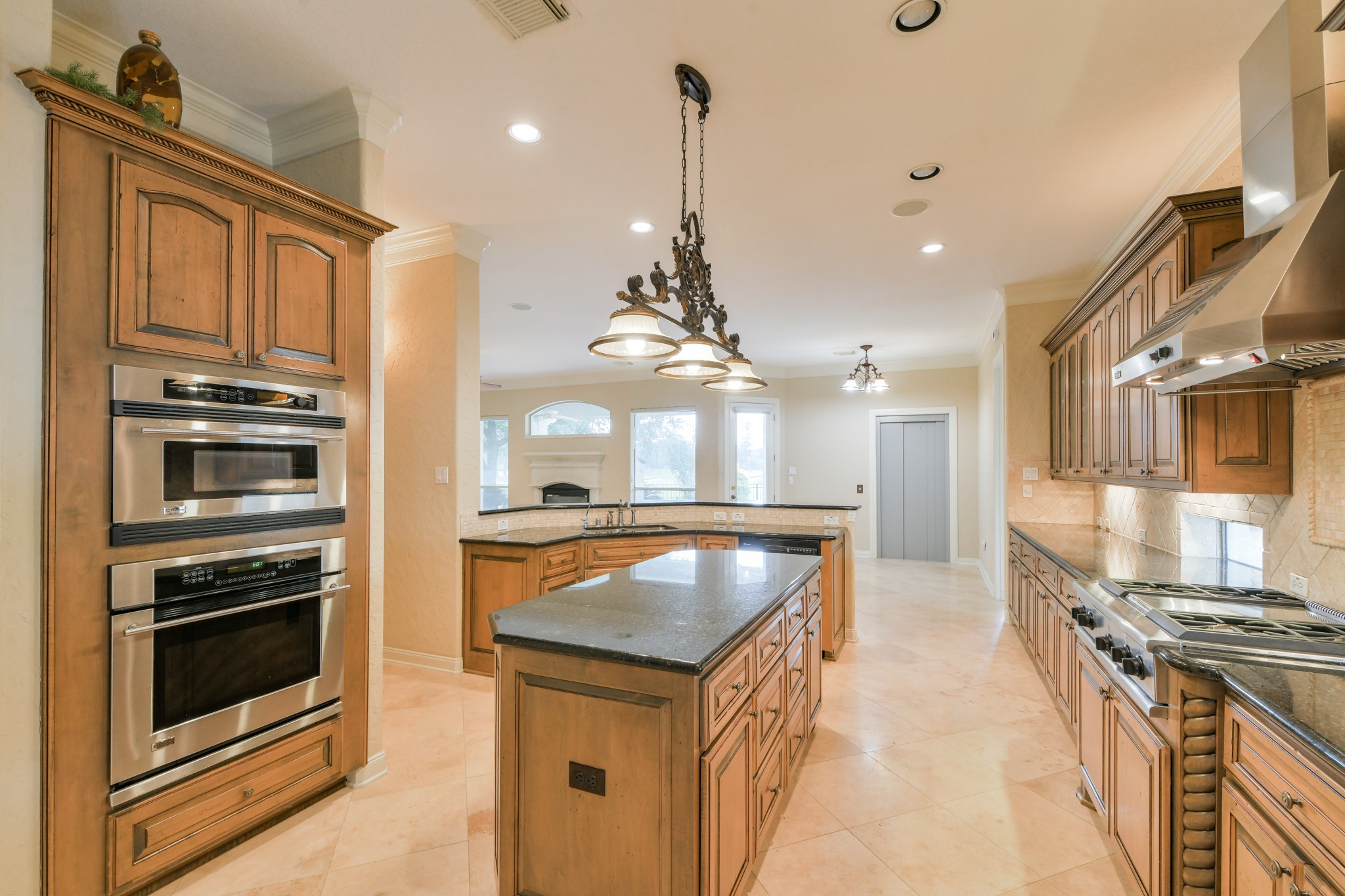 14623 Logan Falls Lane Property Photo 11