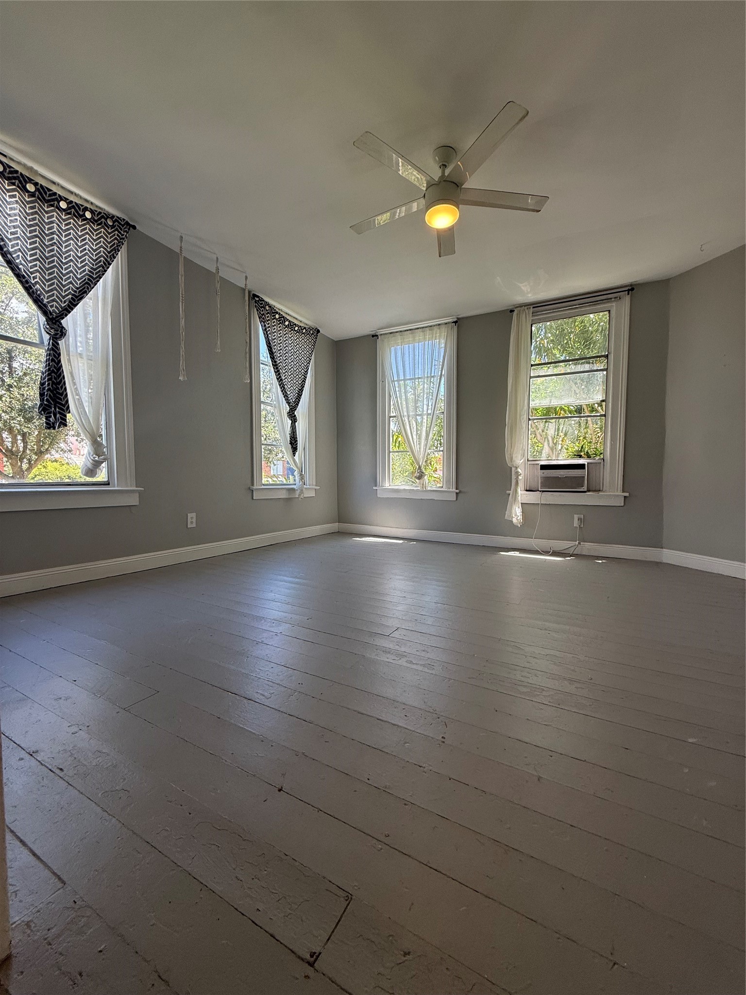 2121 Avenue K Down Property Photo 3