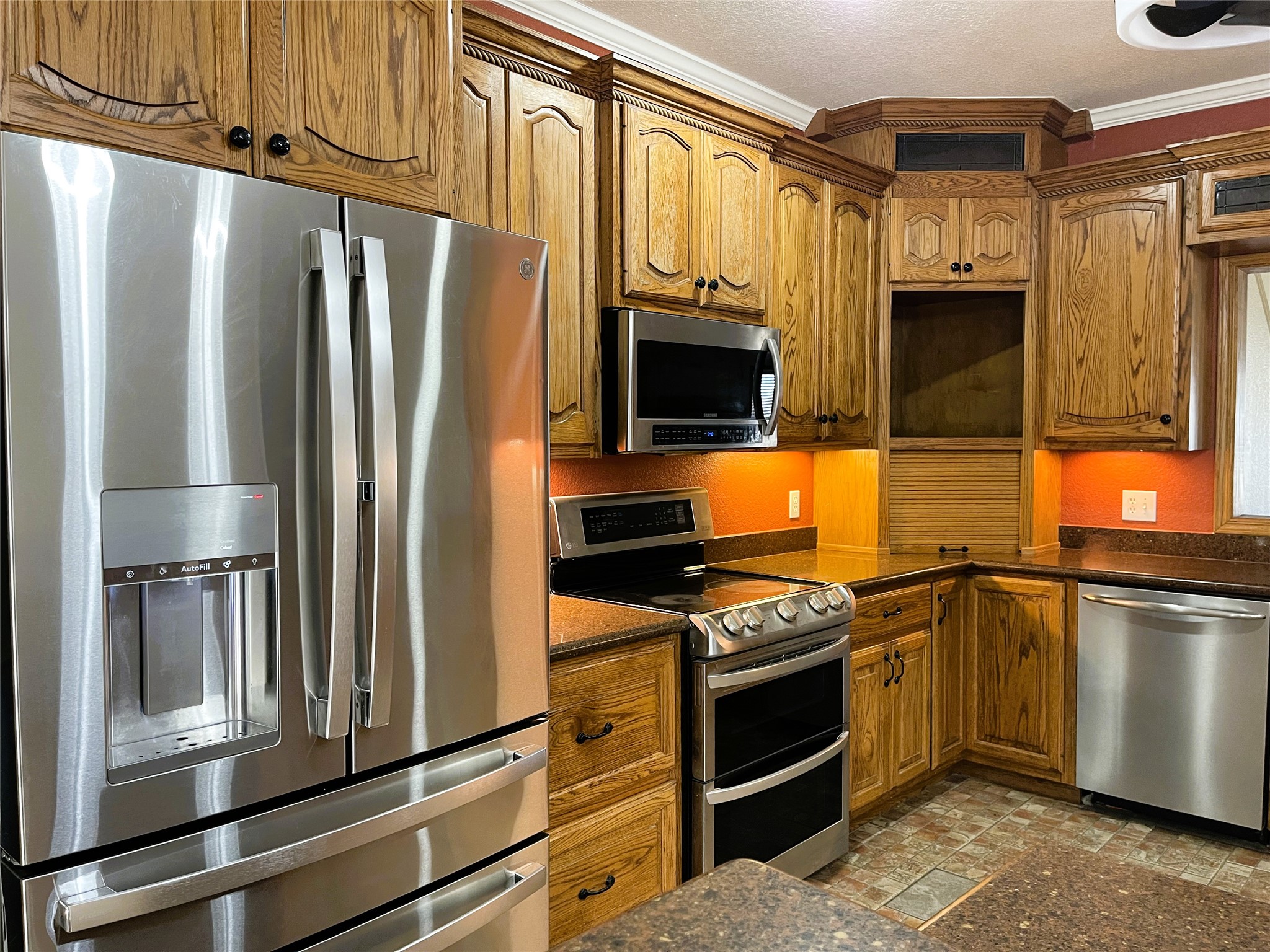 107 S Highway 14 Property Photo 13