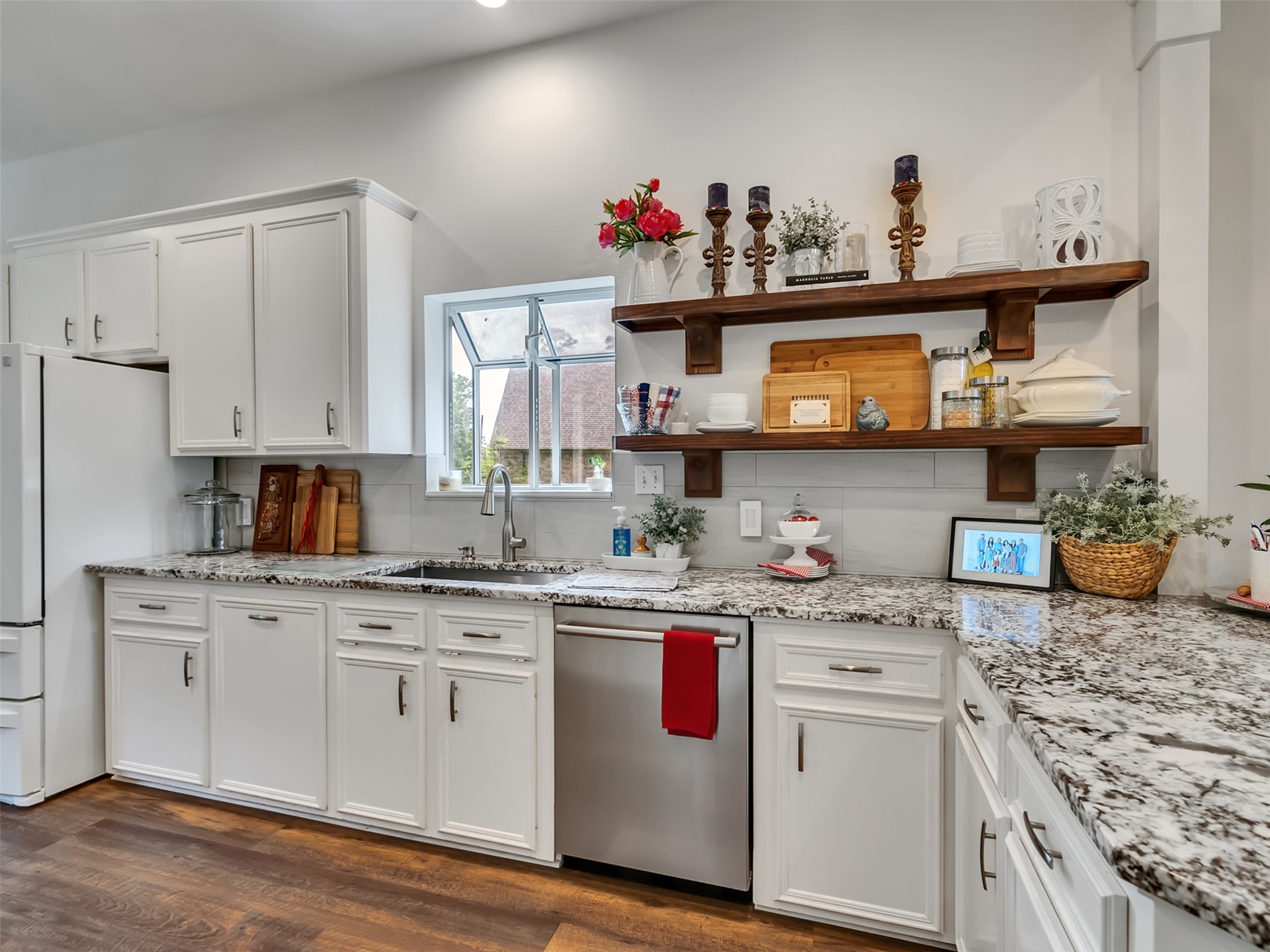 300 Coral Gables Property Photo 8