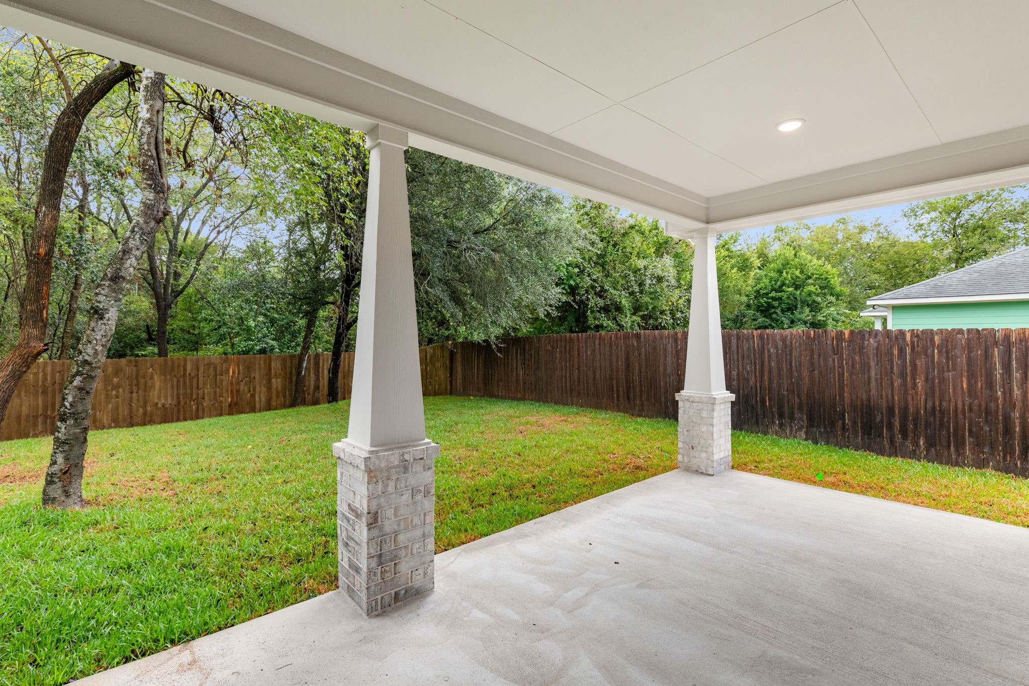 2121 Manning Property Photo 23