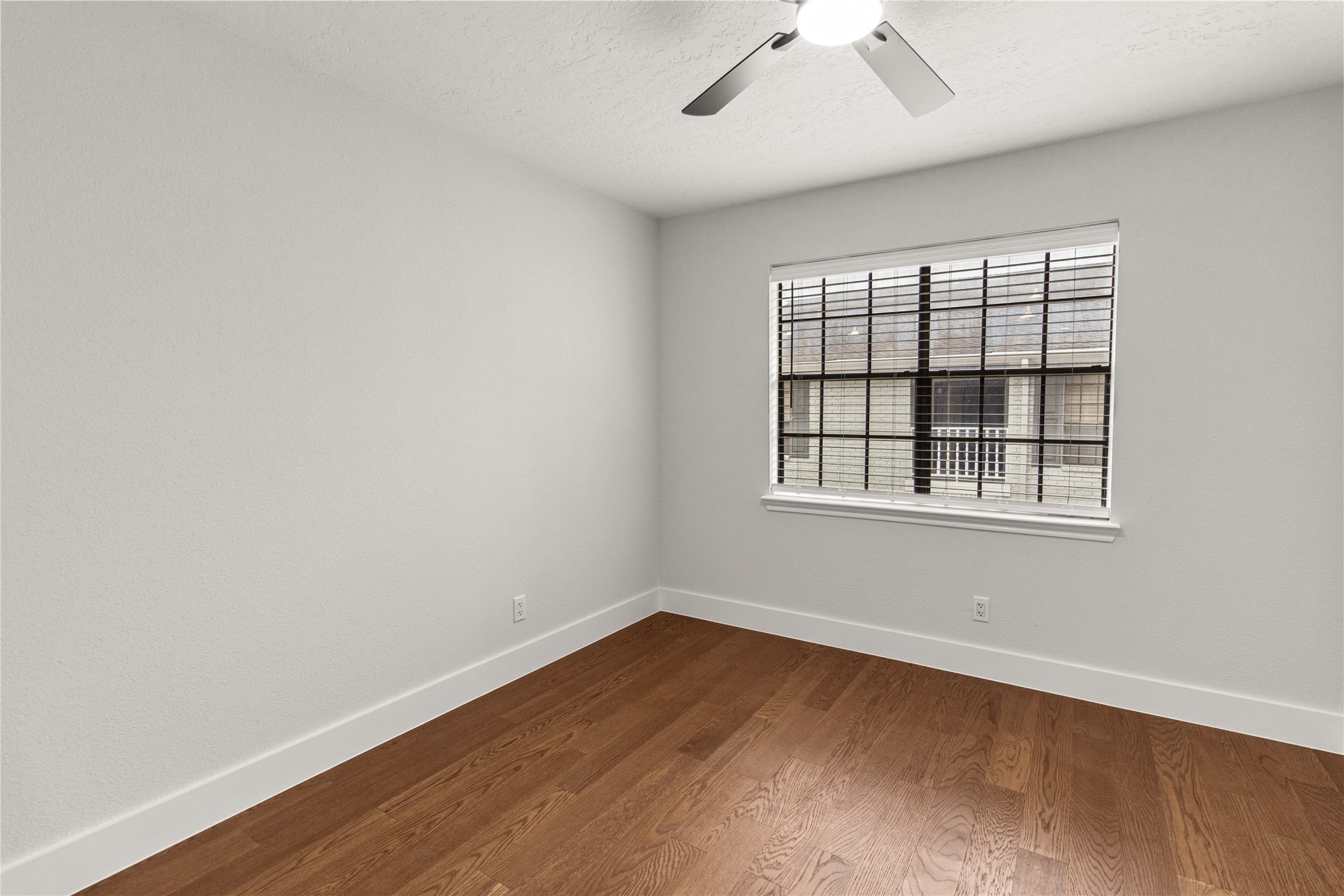 1911 Bering Drive Property Photo 5