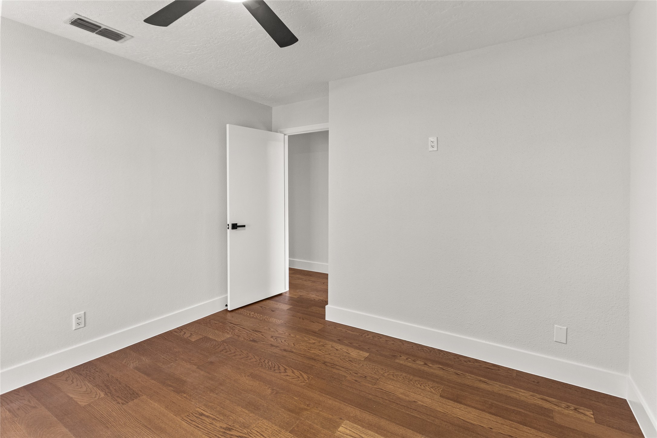 1911 Bering Drive Property Photo 6
