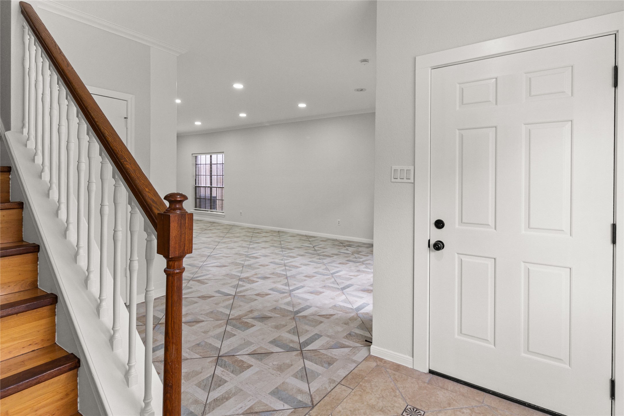 1911 Bering Drive Property Photo 17