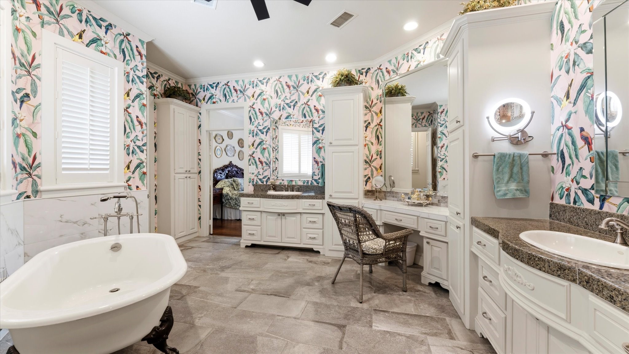 18703 Palm Beach Boulevard Property Photo 17
