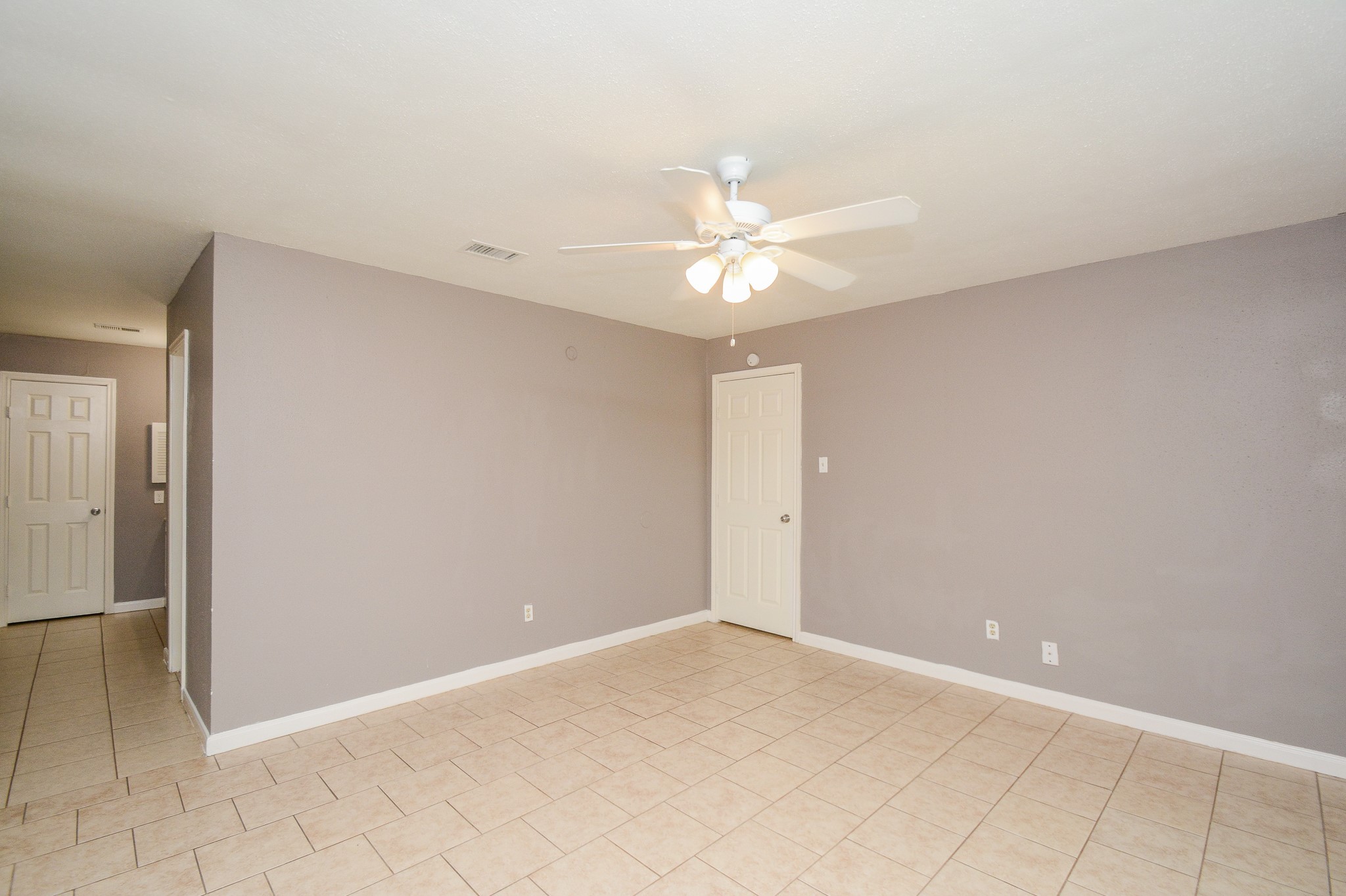 8607 Crystal Cove Circle Property Photo 10