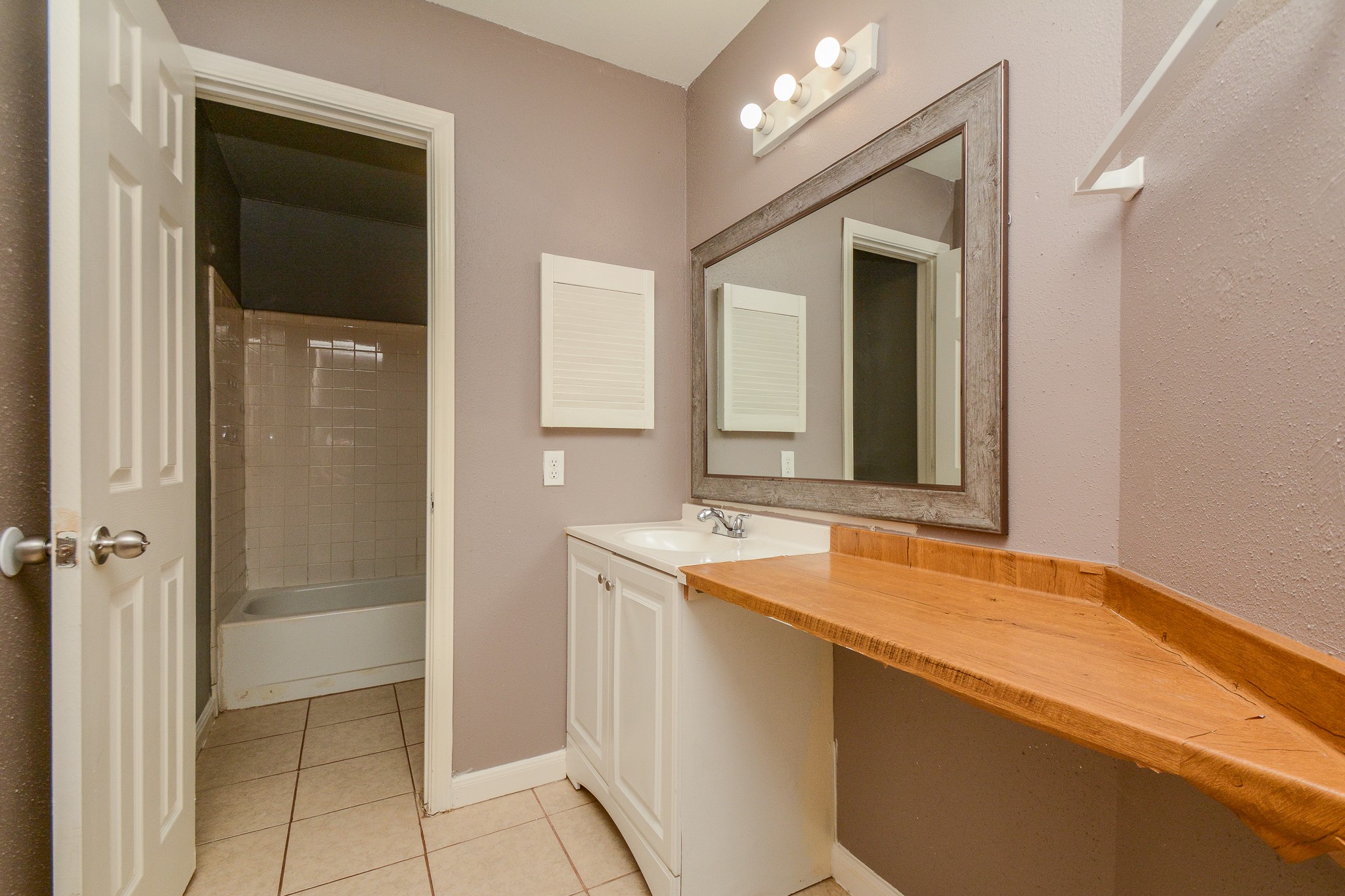 8607 Crystal Cove Circle Property Photo 11