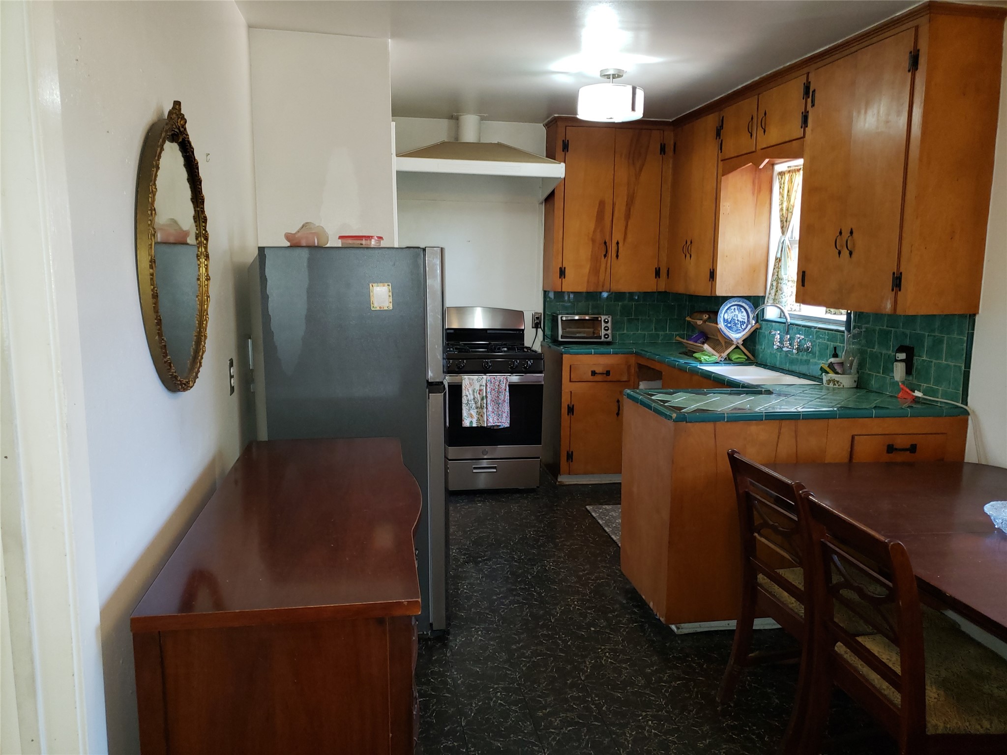 5906 Leon Street Property Photo 12