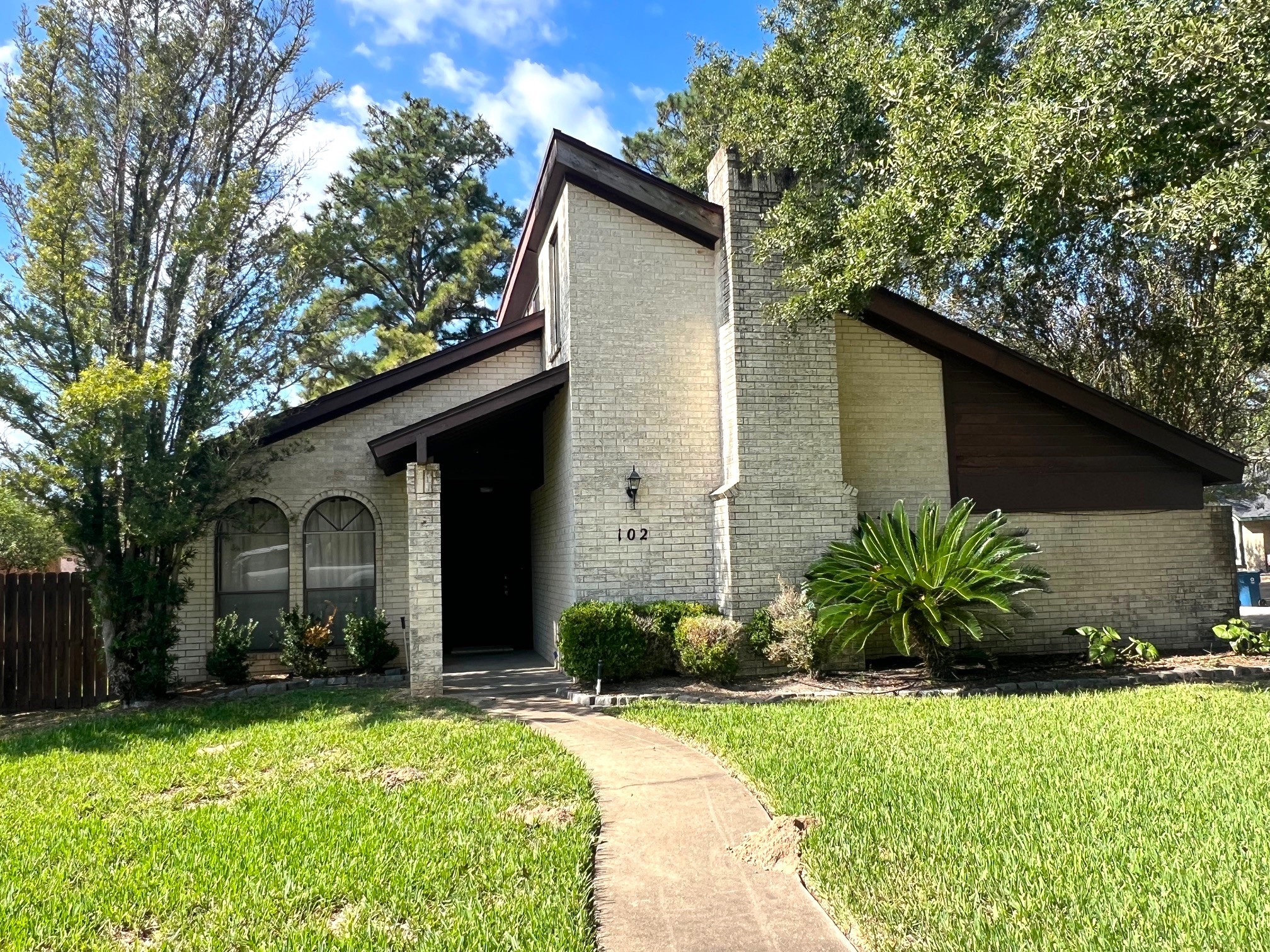 102 Briar Ridge Drive Property Photo 1