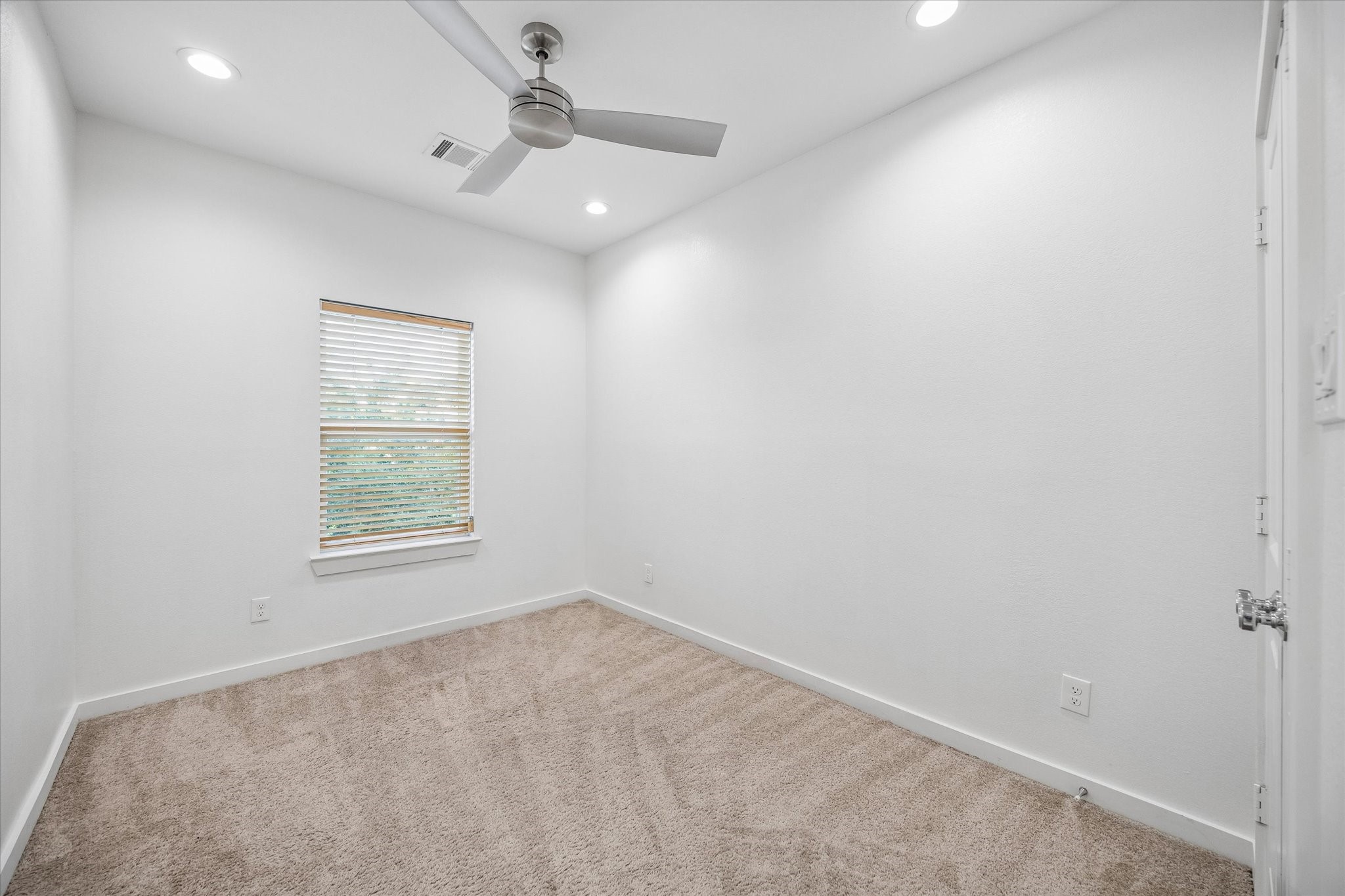 5710 Elysian Street Property Photo 14