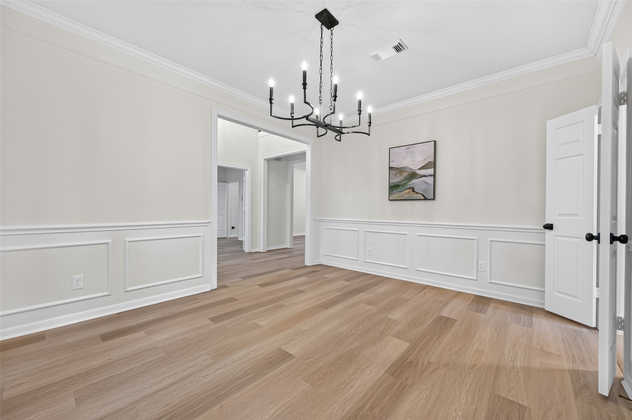 12514 Leytonstone Street Property Photo 7