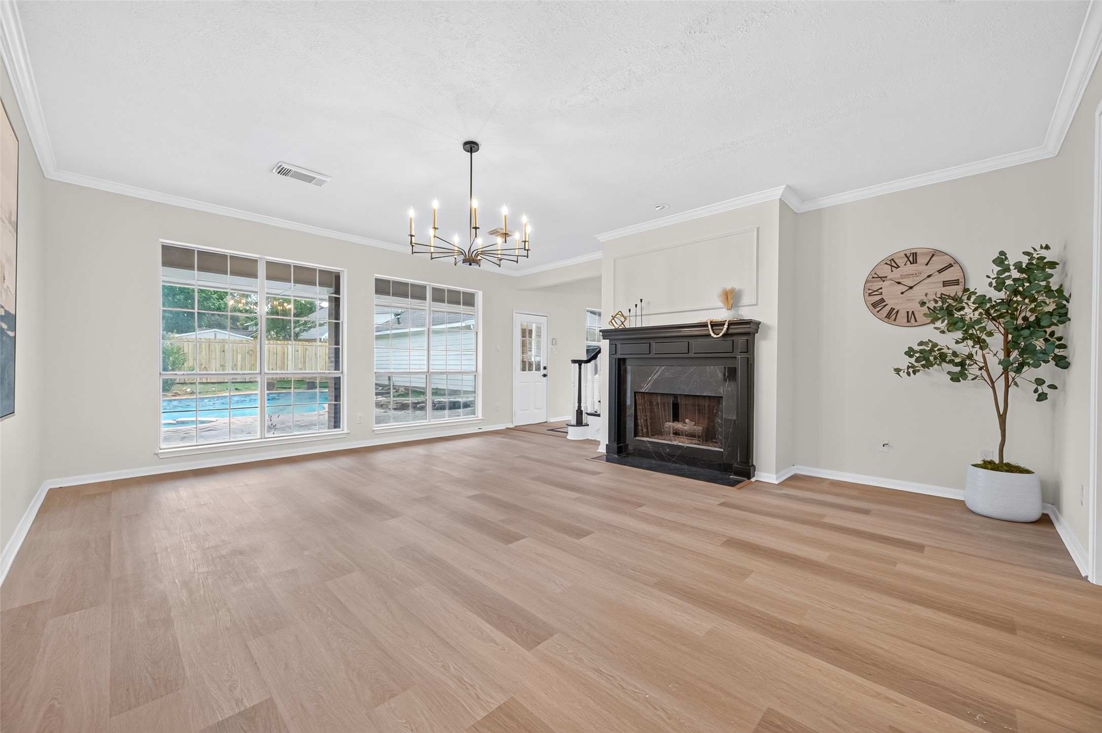 12514 Leytonstone Street Property Photo 9