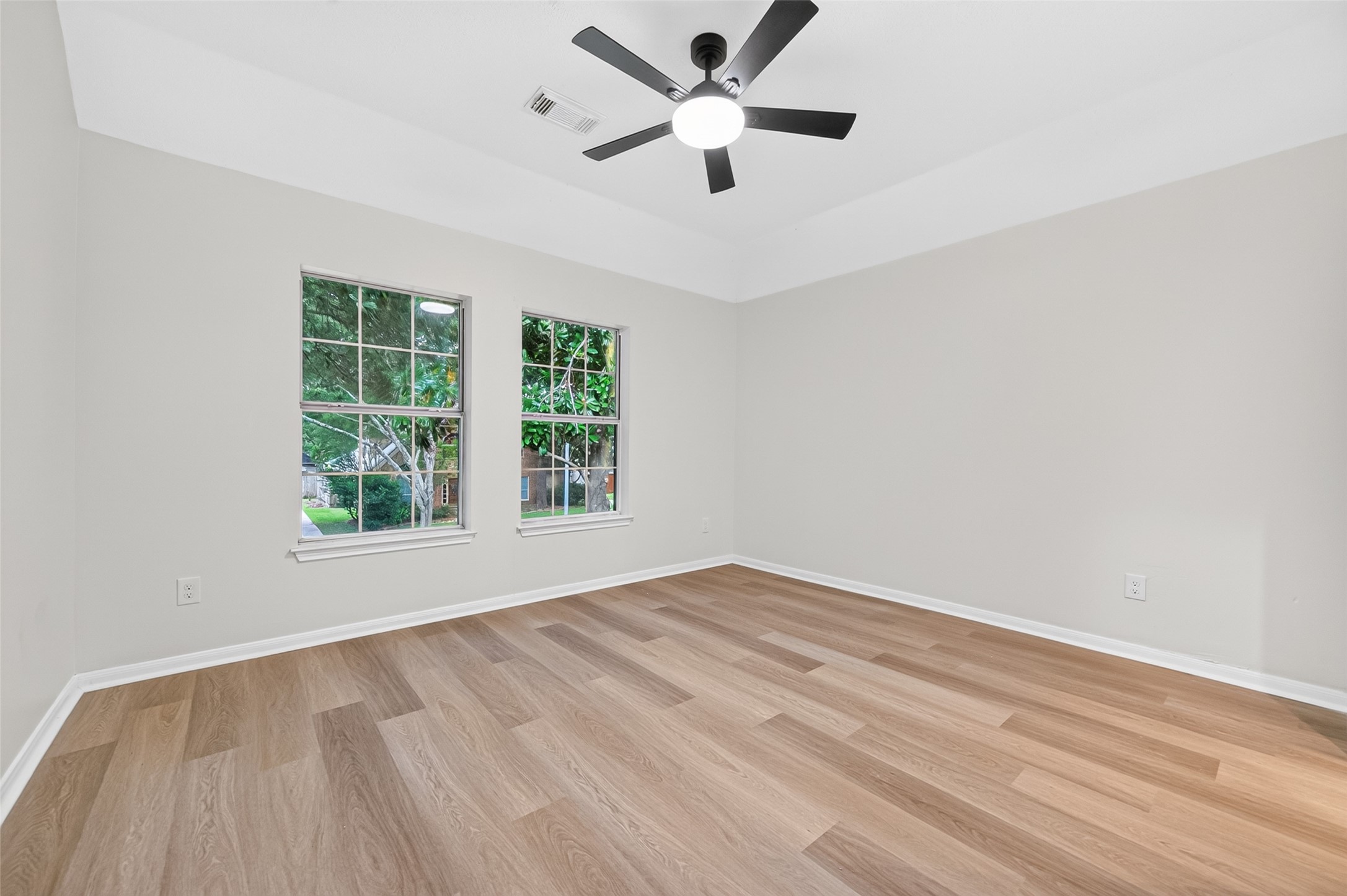 12514 Leytonstone Street Property Photo 37