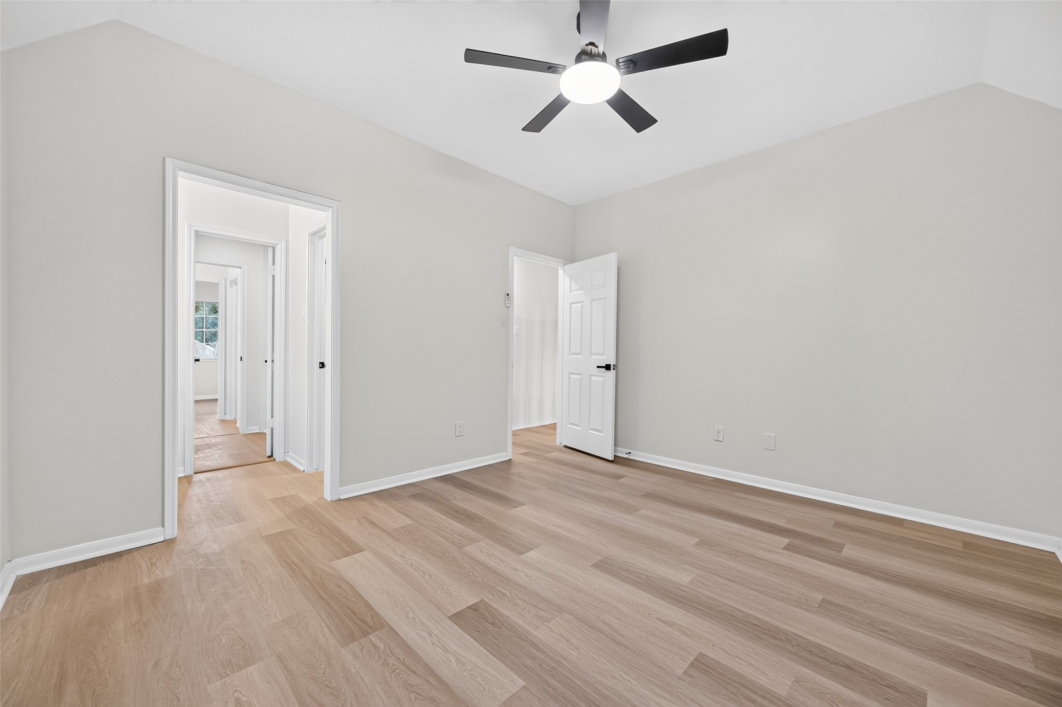 12514 Leytonstone Street Property Photo 38