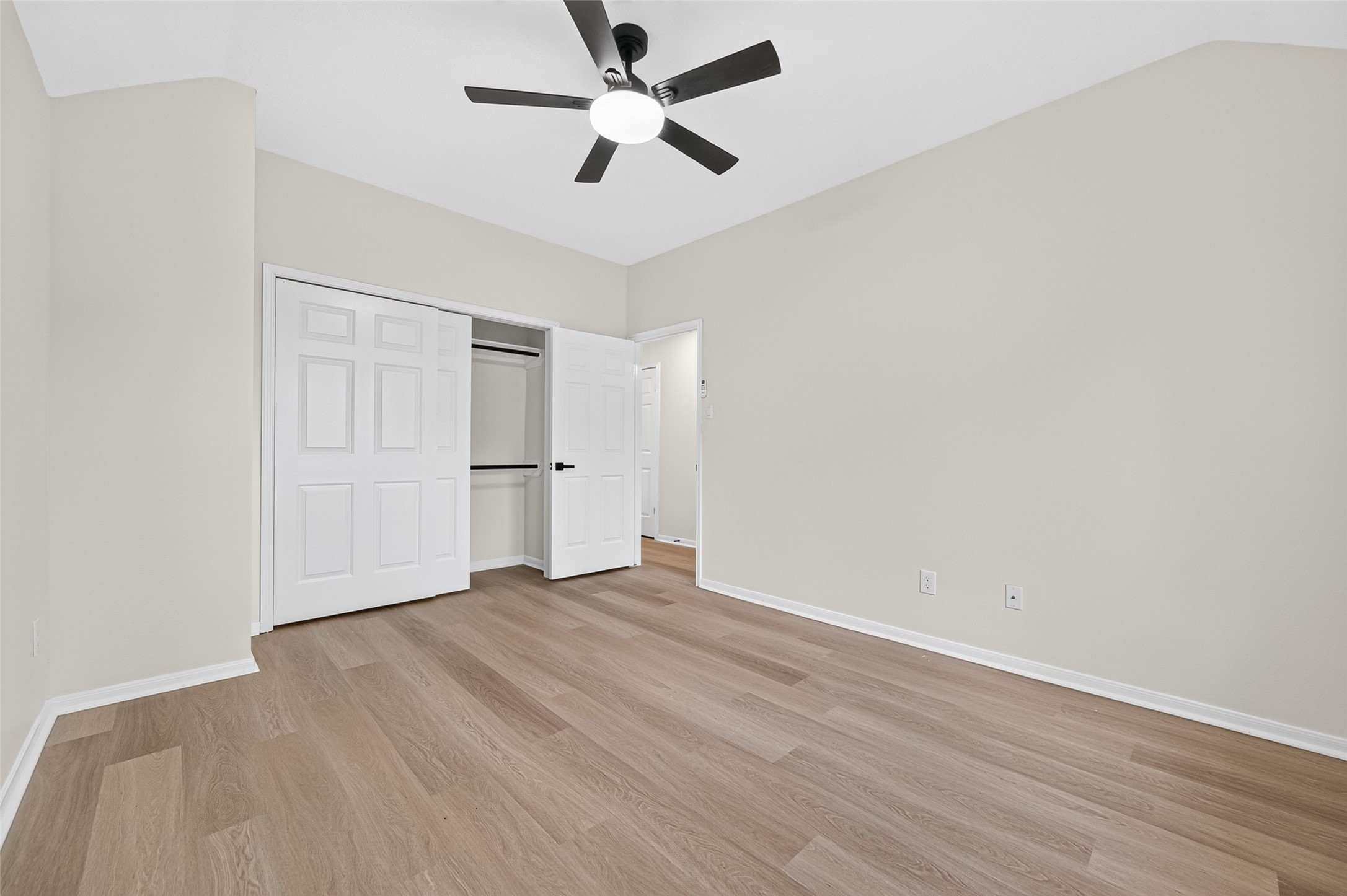 12514 Leytonstone Street Property Photo 45