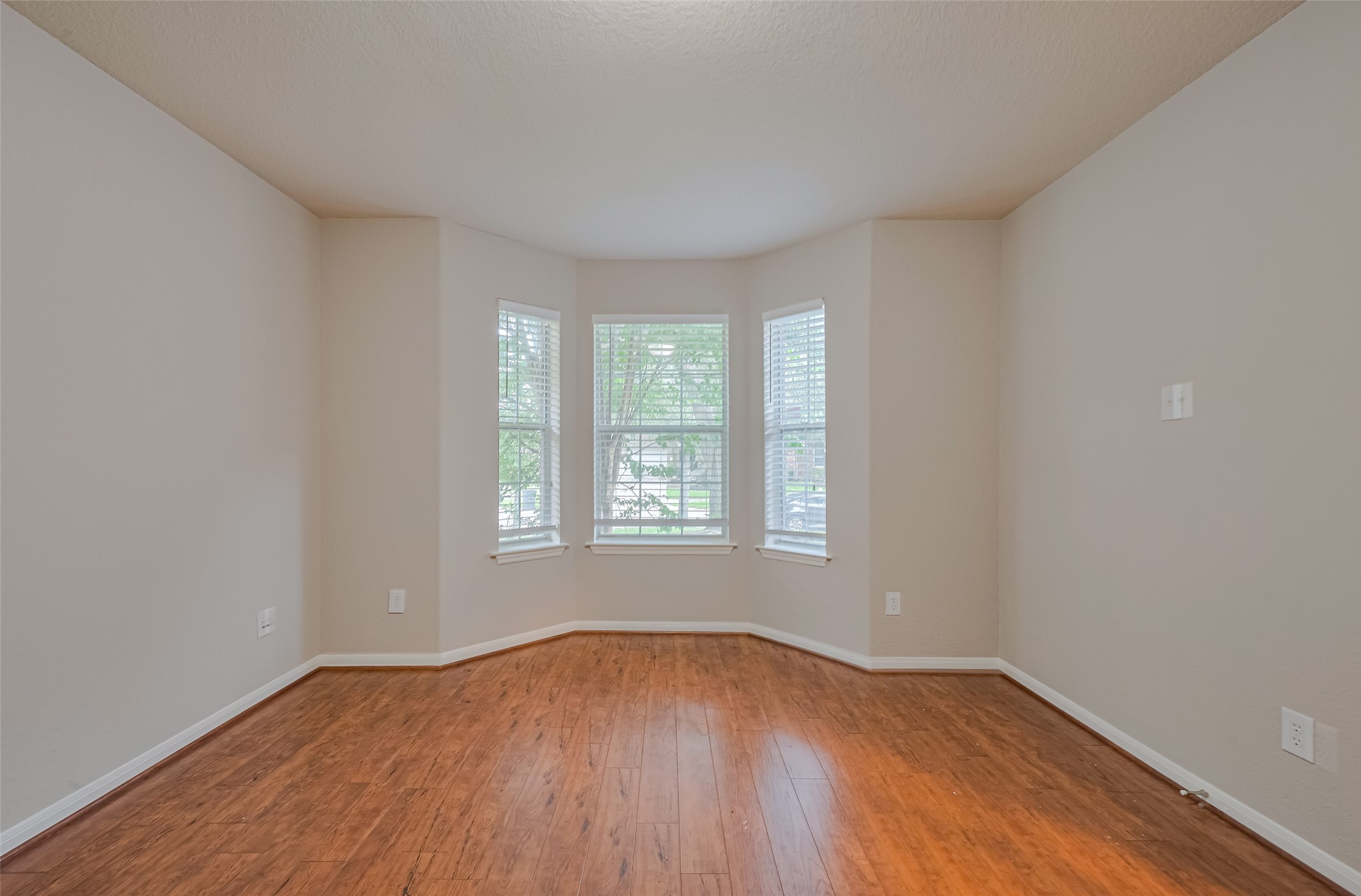 17323 Thicket Hollow Lane Property Photo 7