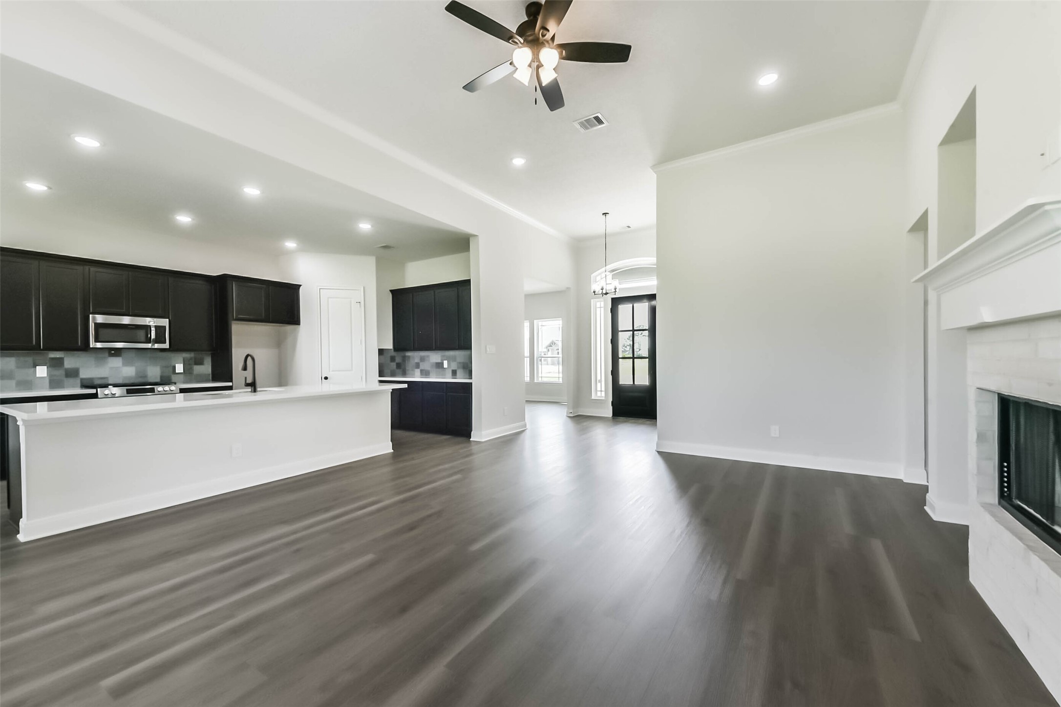 6618 Freret Bayou Property Photo 3