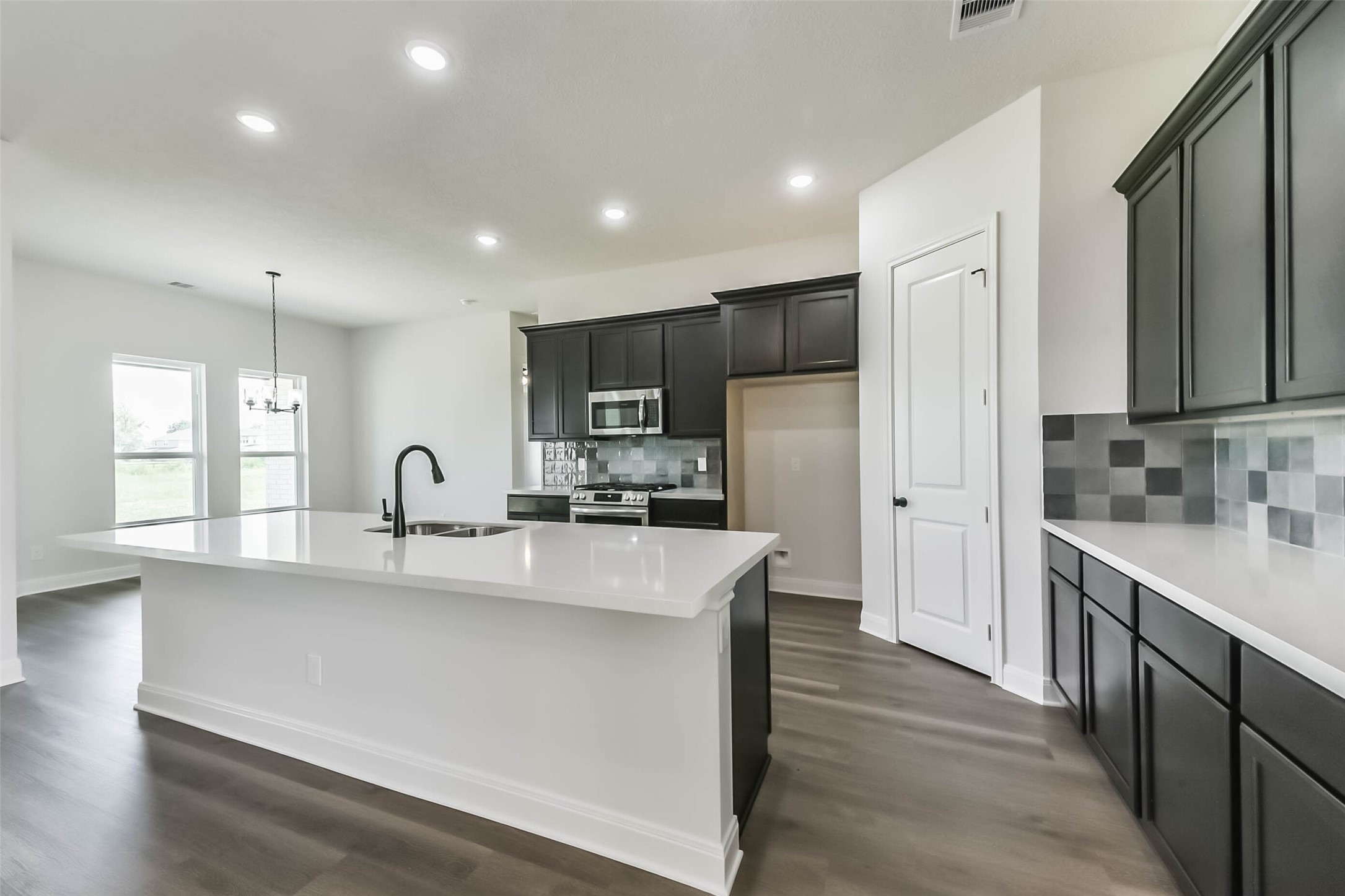 6618 Freret Bayou Property Photo 7