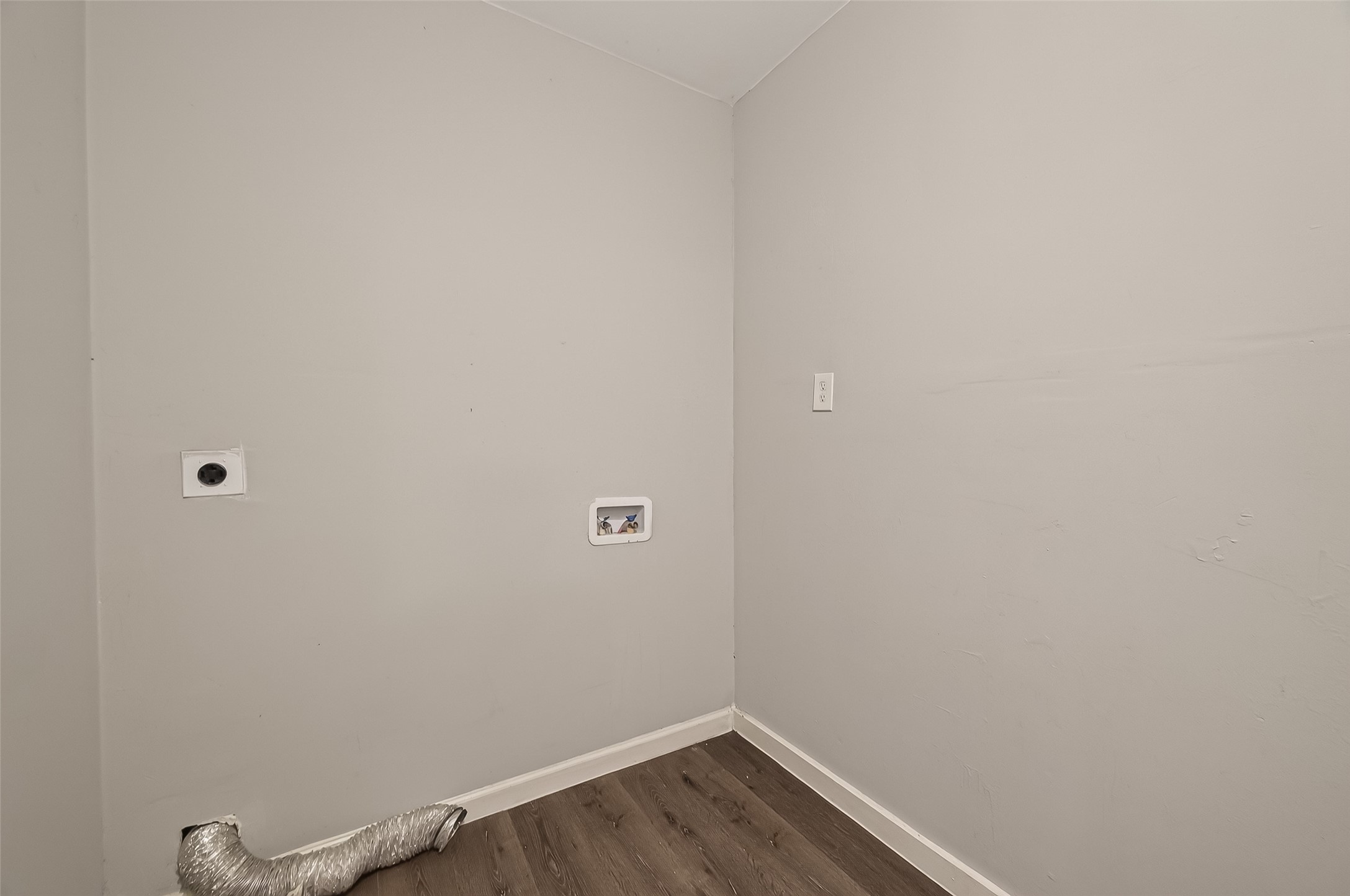 2422 Florence Street Property Photo 12