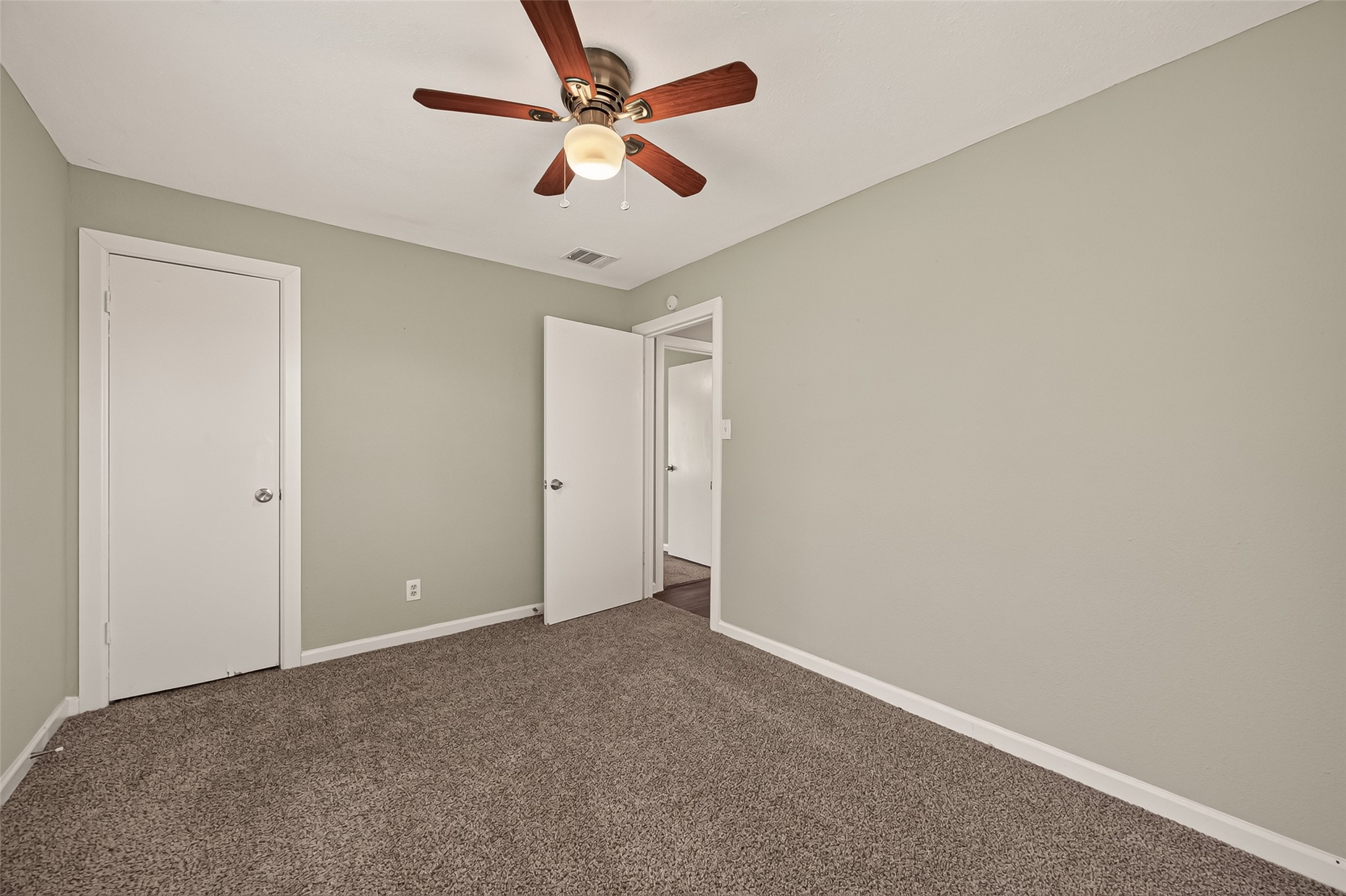 2422 Florence Street Property Photo 21