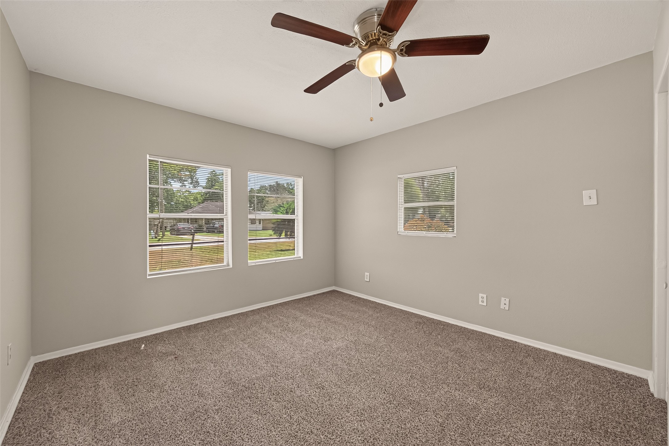 2422 Florence Street Property Photo 25