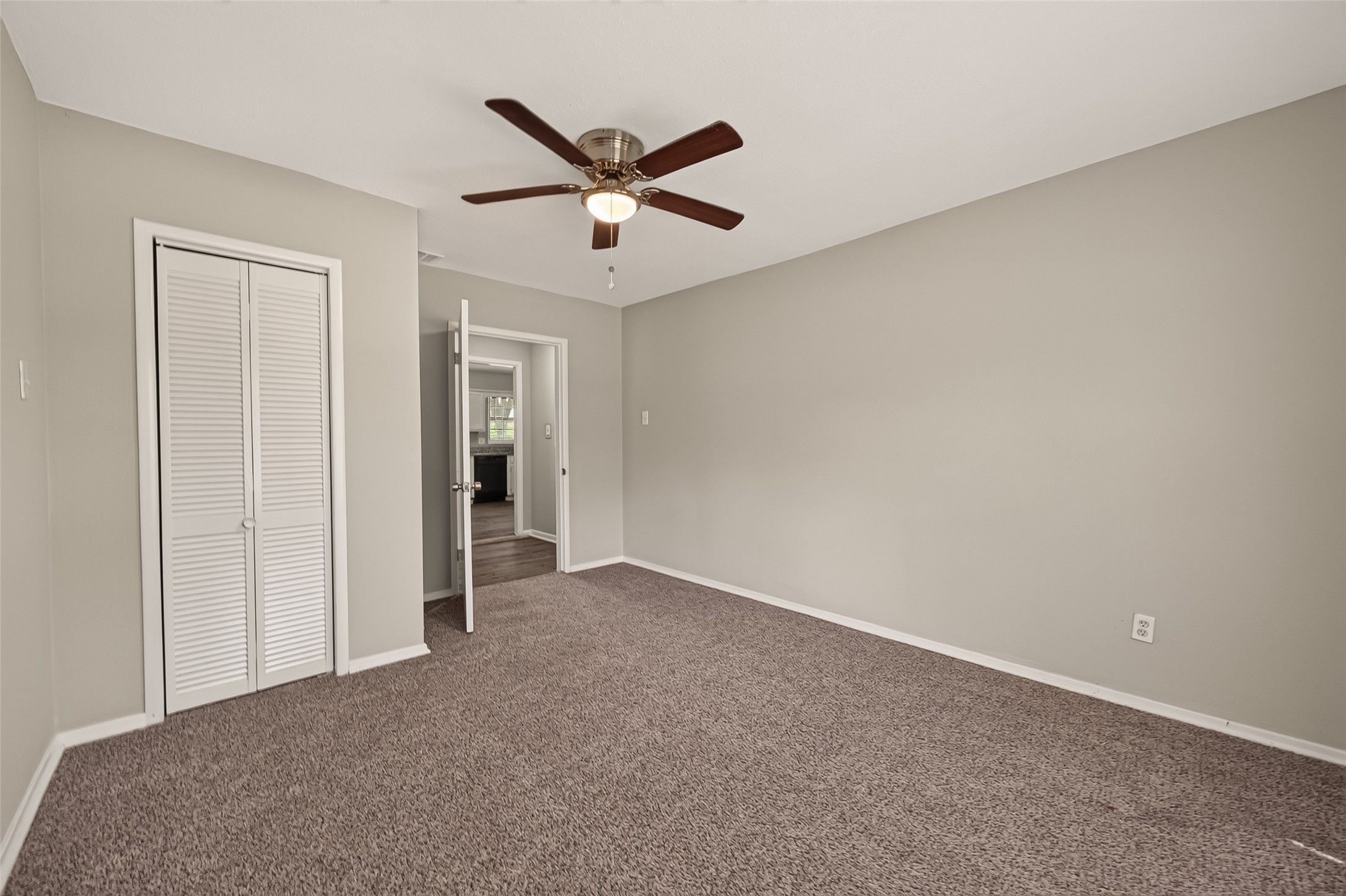 2422 Florence Street Property Photo 27