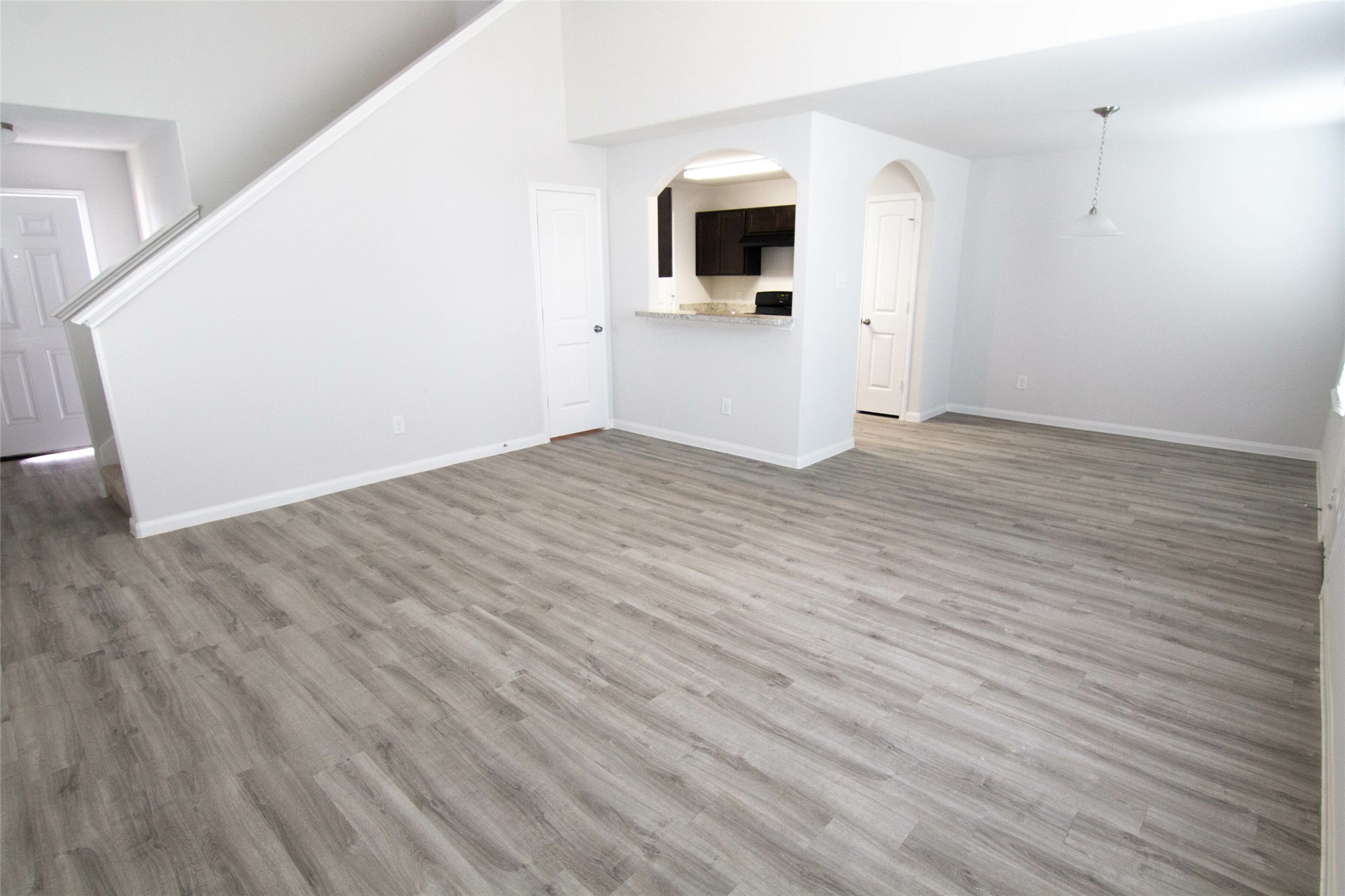 18519 Queesborough Creek Property Photo 7