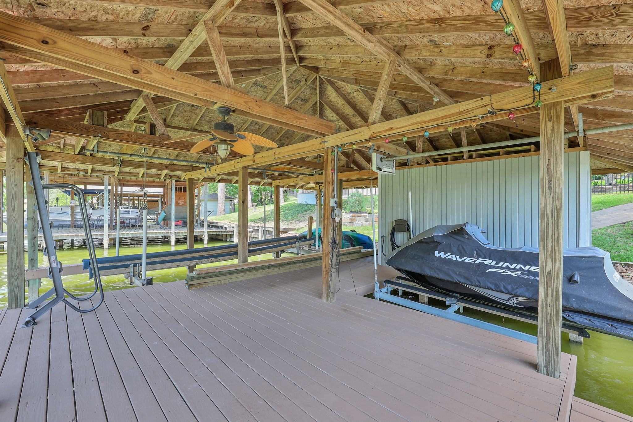 270 Lake Grove Drive Property Photo 42